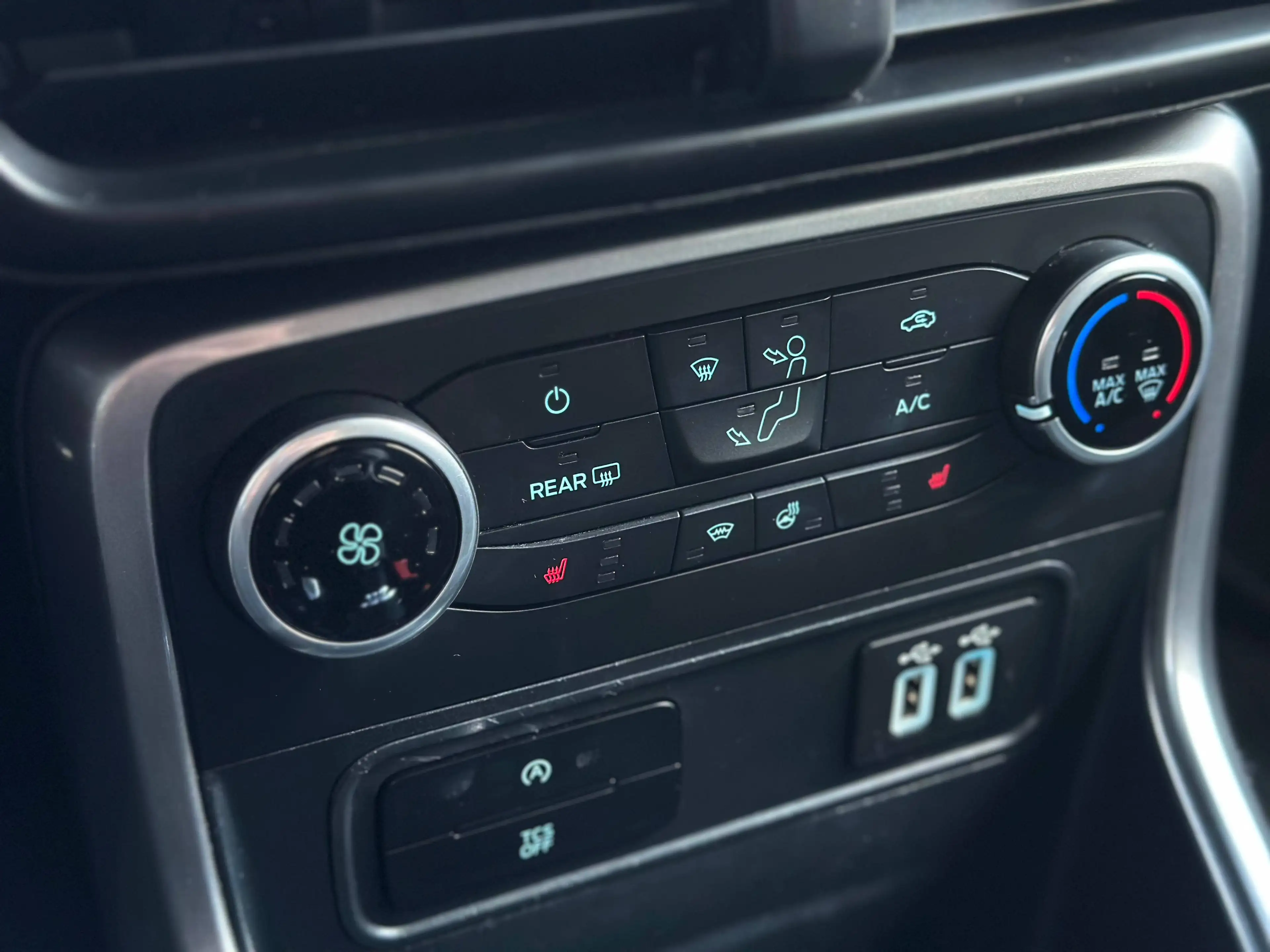 Ford EcoSport 1.0 EcoBoost *PHARE LED * APPLE CARPLAY* SIEGE CHAUF.* — photo 15