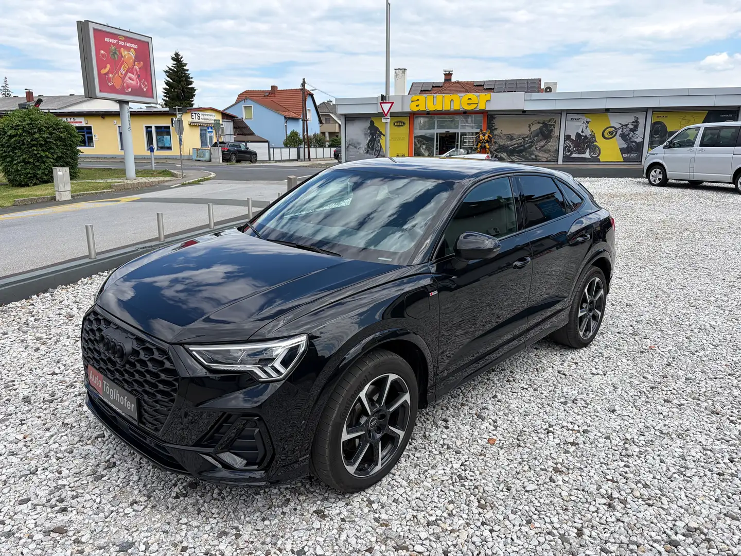 Audi Q3 45 TFSI e Sportback 3x S-line 19" ACC LED Garantie Schwarz - 2