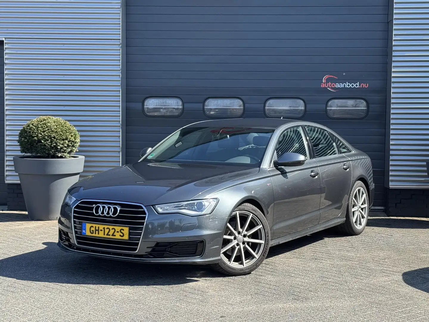 Audi A6 Limousine 1.8 TFSI S Line | Camera | Lederen Bekle Grijs - 1