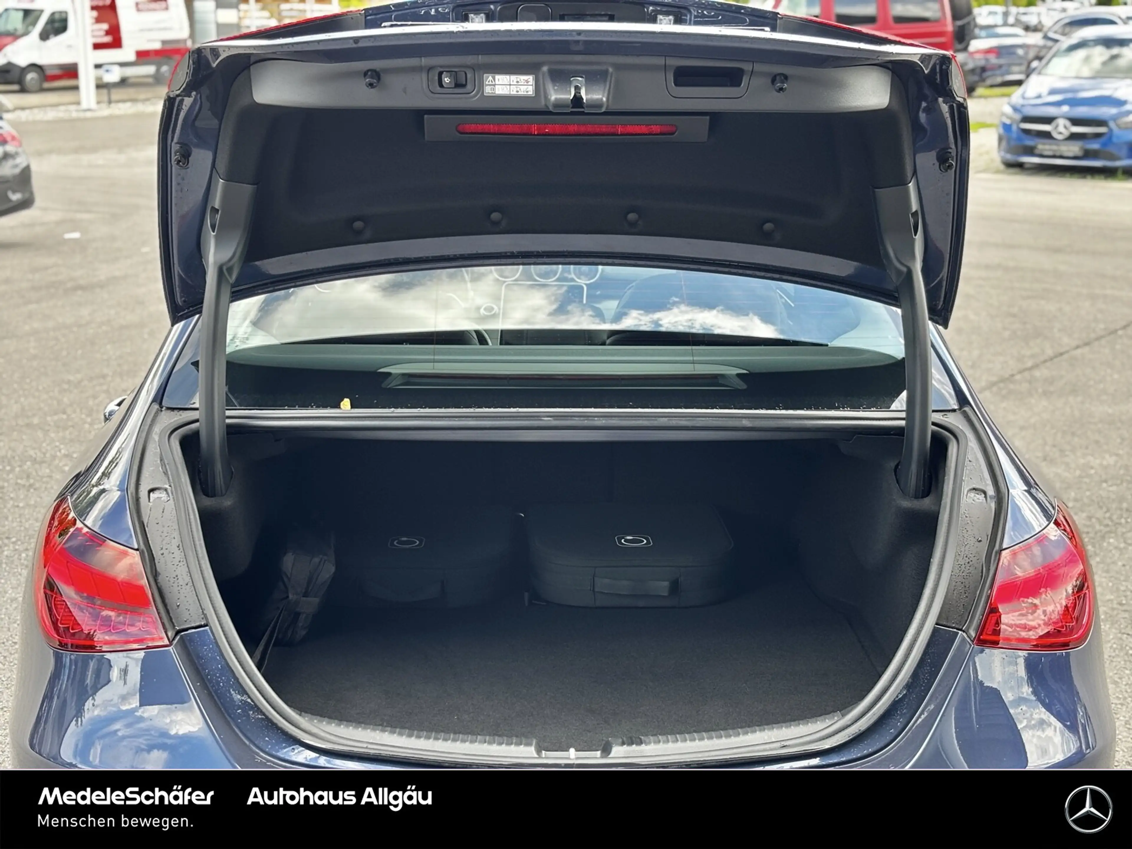 Mercedes-Benz C 300 C 300 de 18"-AMG Pano AHK 360° LEDER 4xSitzheiz. — photo 12