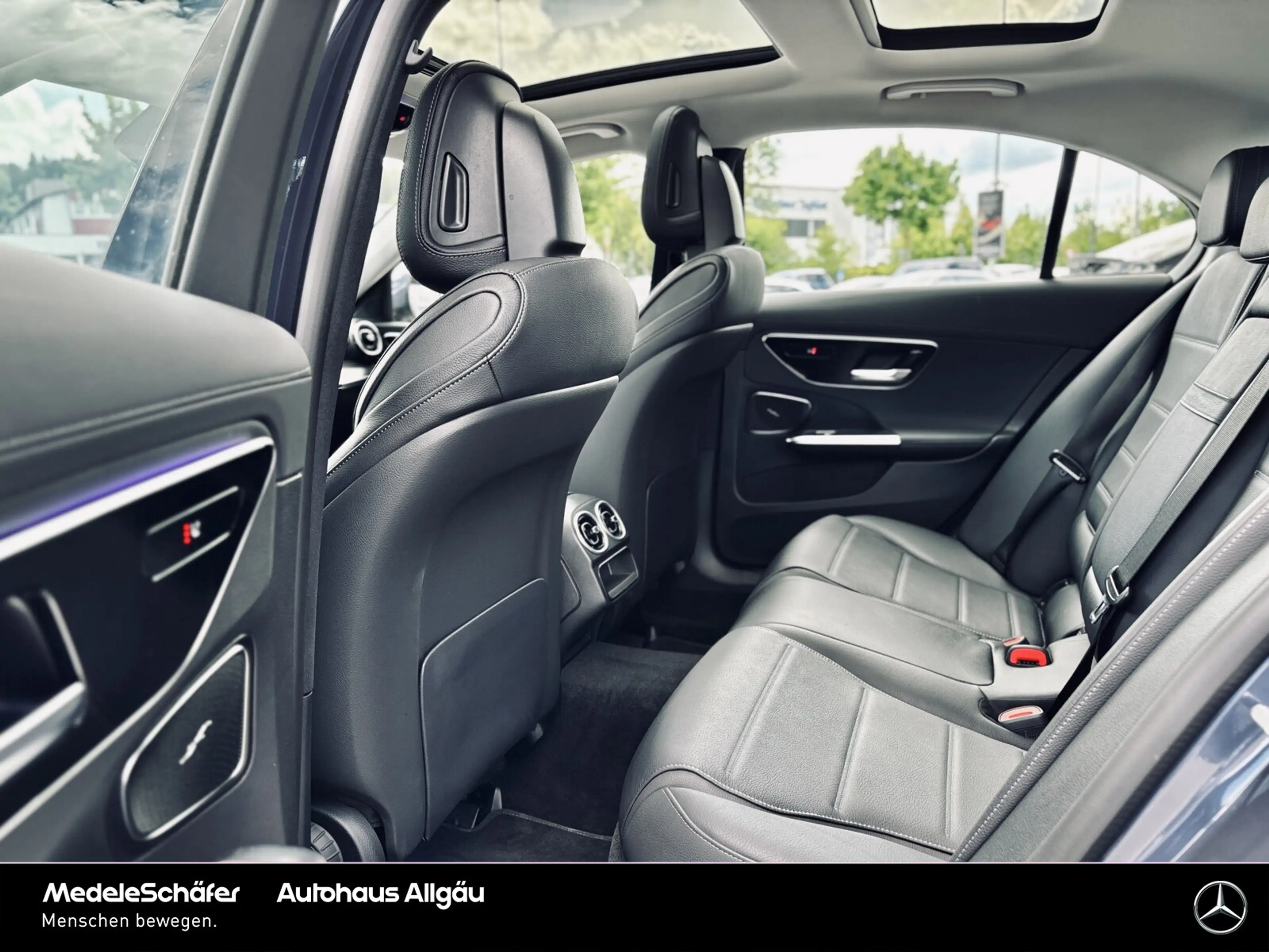Mercedes-Benz C 300 C 300 de 18"-AMG Pano AHK 360° LEDER 4xSitzheiz. — photo 9