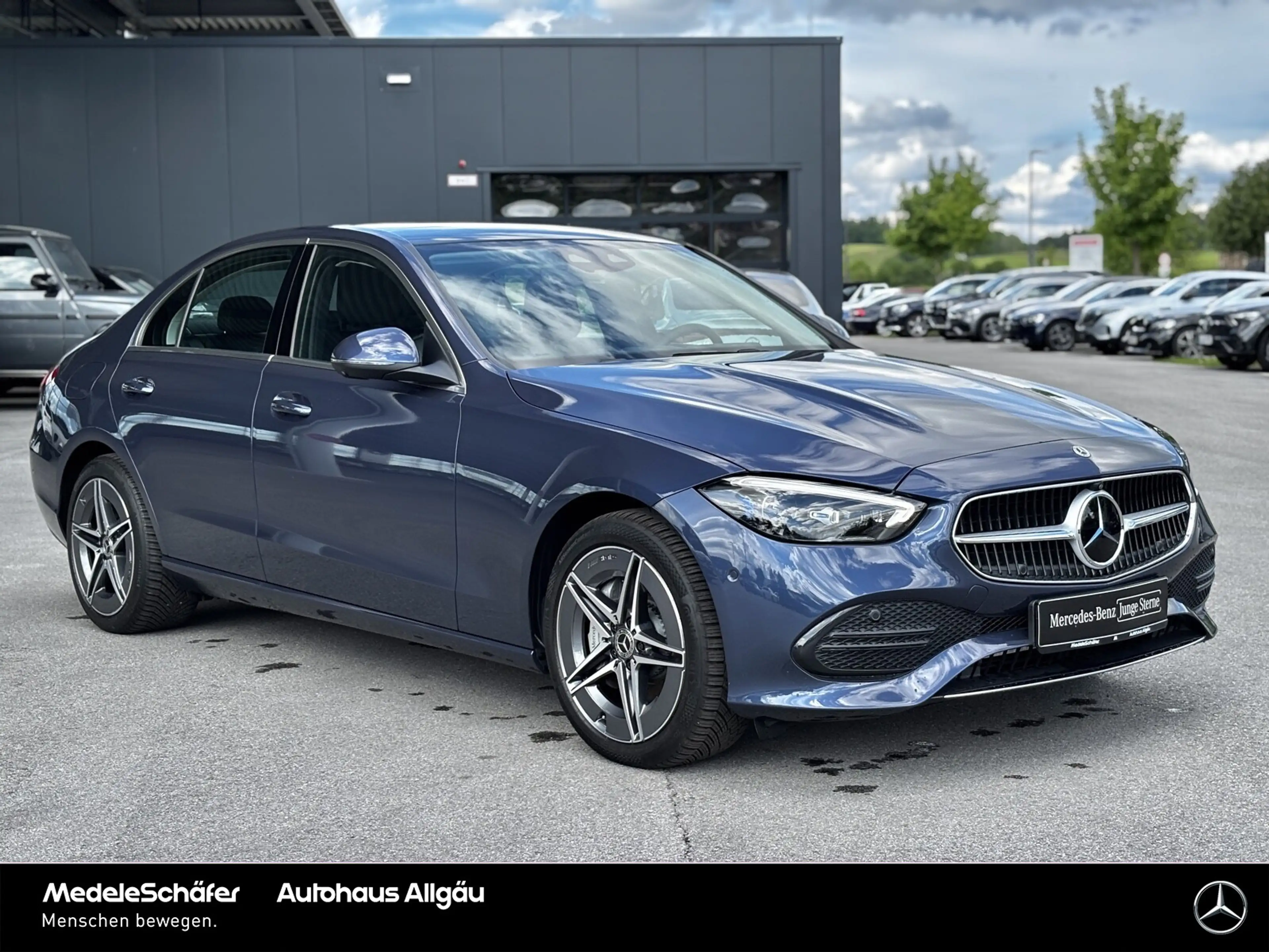 Mercedes-Benz C 300 C 300 de 18"-AMG Pano AHK 360° LEDER 4xSitzheiz. — photo 15