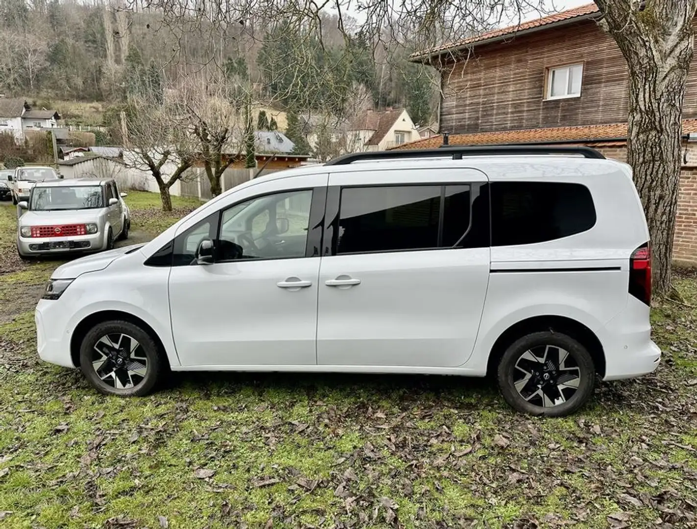 Nissan Townstar L2 Evalia Tekna 7 Sitze ''Manuel'' Weiß - 2