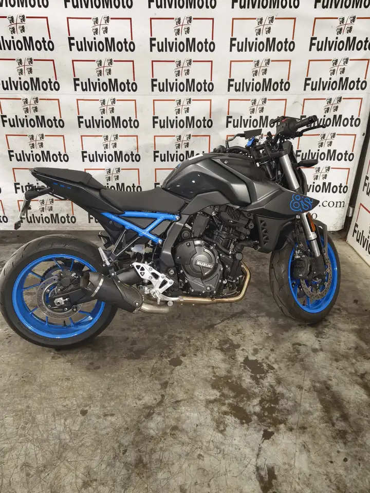 Suzuki GSX 8S