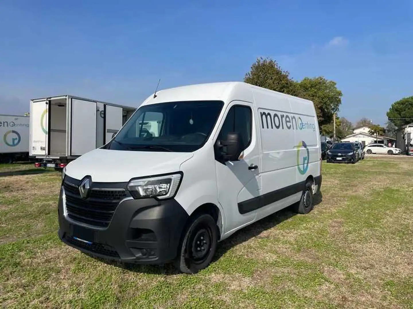 Renault Master T35 2.3 dCi 135 CV L2 H2 Weiß - 1