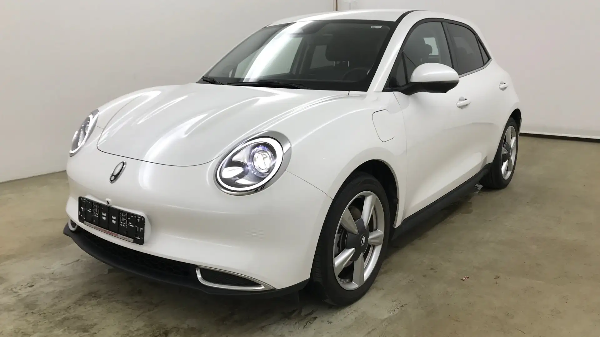 Ora Funky Cat Funky Cat 300 Pro (48 kWh) Blanc - 1