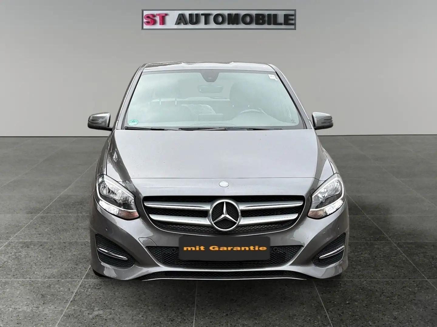 Mercedes-Benz B 180 CDI-Navi-Leder-Tempomat-8 Fach bereift Grau - 2
