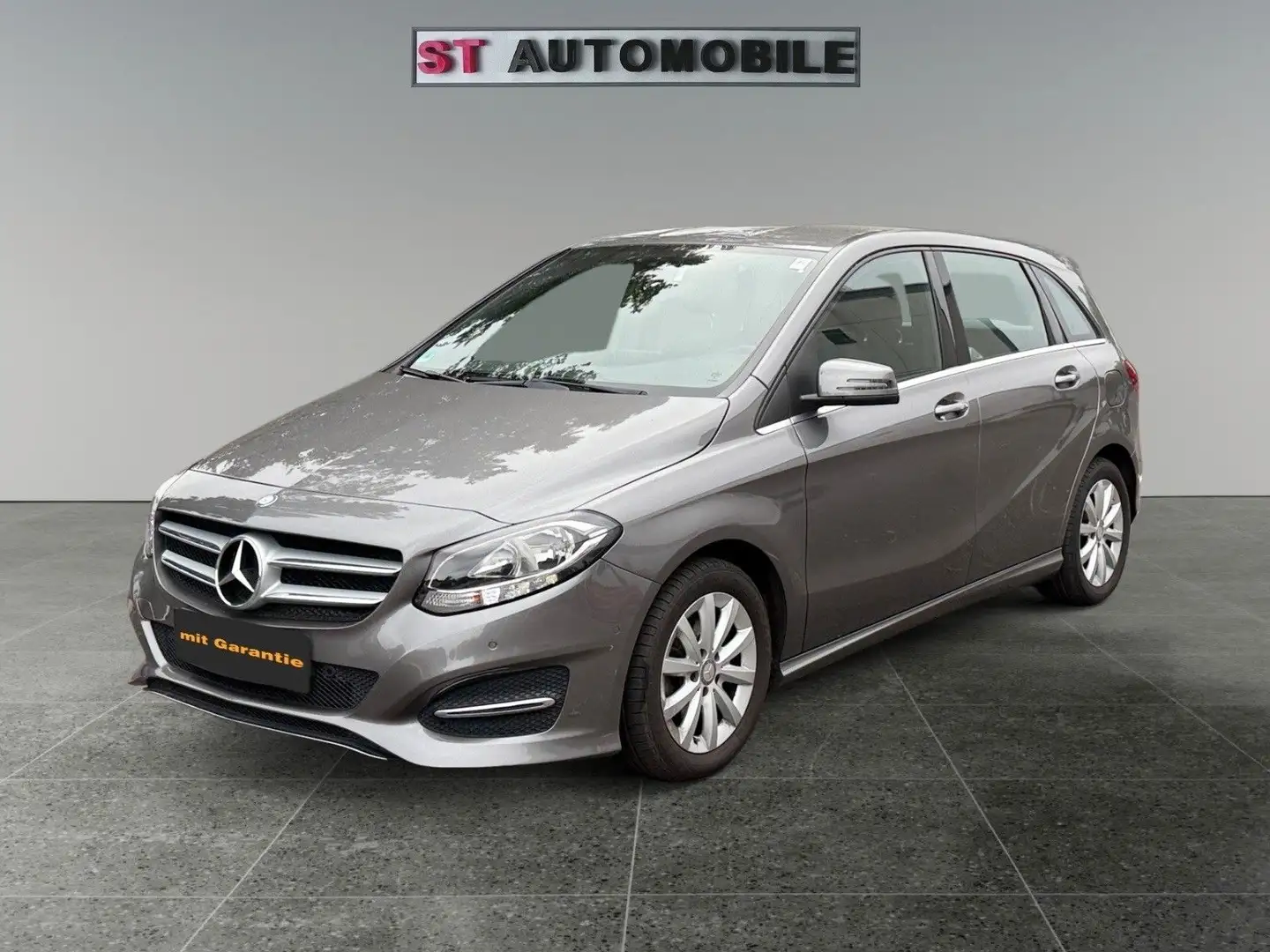 Mercedes-Benz B 180 CDI-Navi-Leder-Tempomat-8 Fach bereift Grau - 1