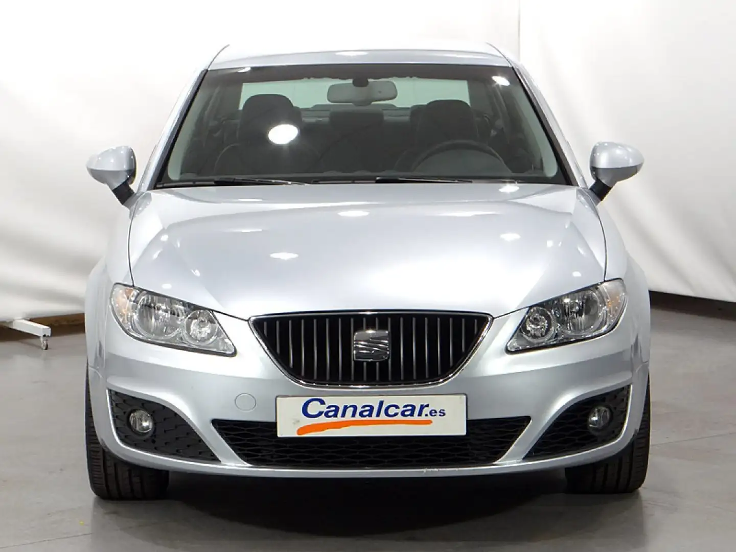 SEAT Exeo 2.0TDI CR Style 143 Gris - 2