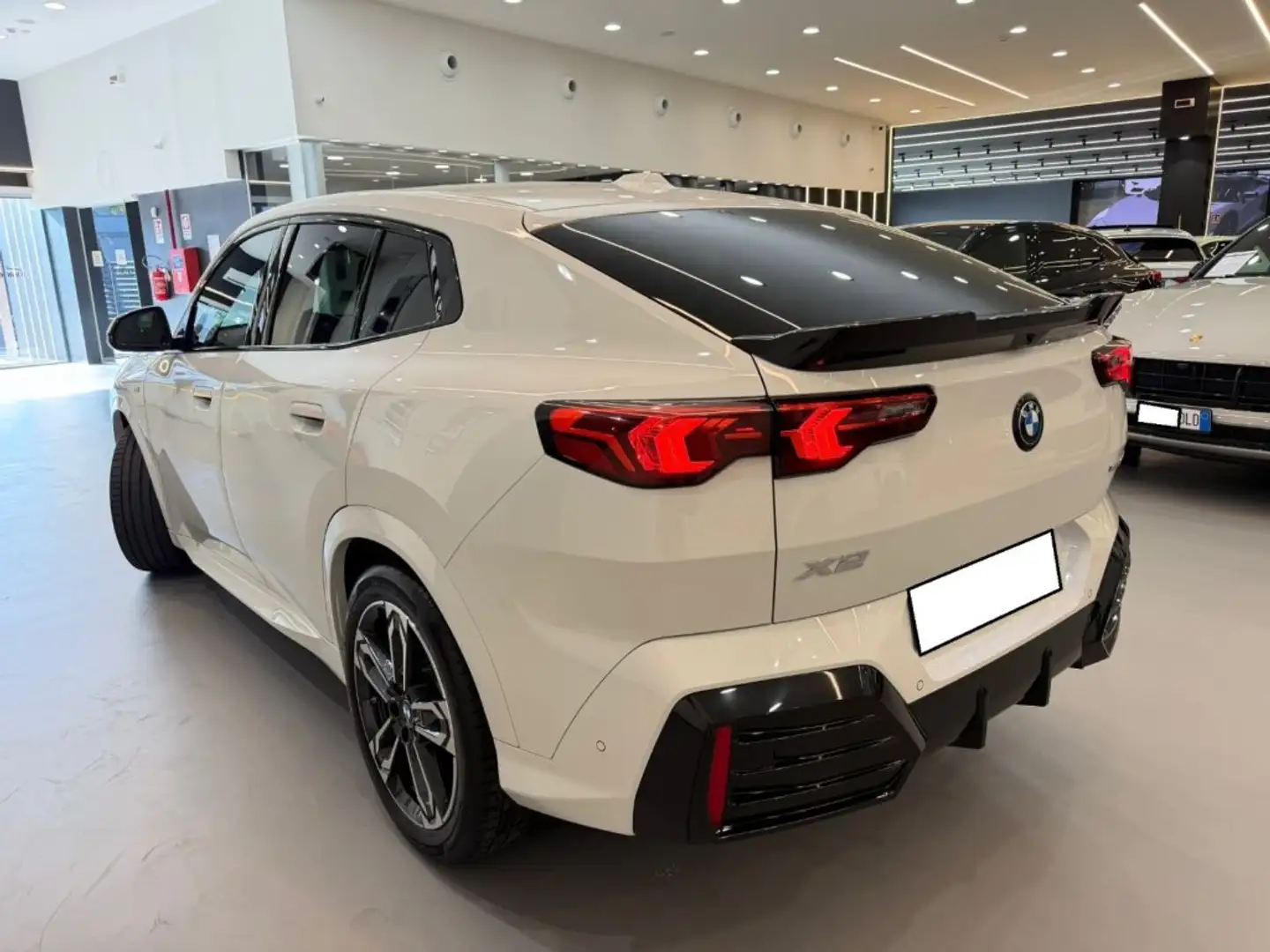 BMW X2 xDrive 20d Msport Pro Weiß - 1