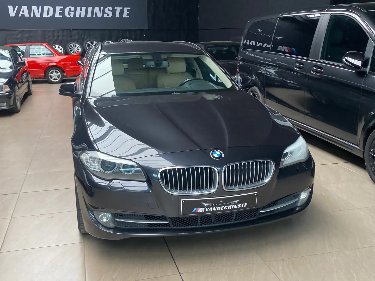 BMW 520 520d Touring Aut. Edition Exclusive - 2