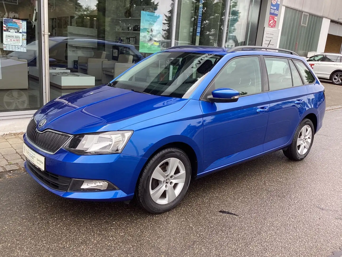 Skoda Fabia Combi 1.2 TSI Ambition/Bluetooth/PDC/SHZ Синій - 1