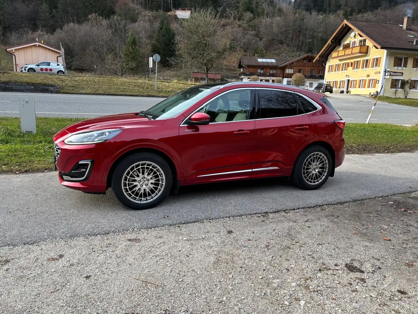 Ford Kuga Hybrid Vignale - 2