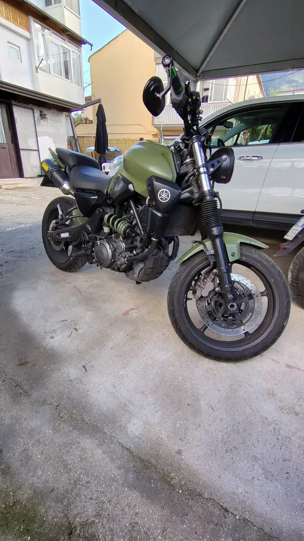 Yamaha MT-03 Verde - 1