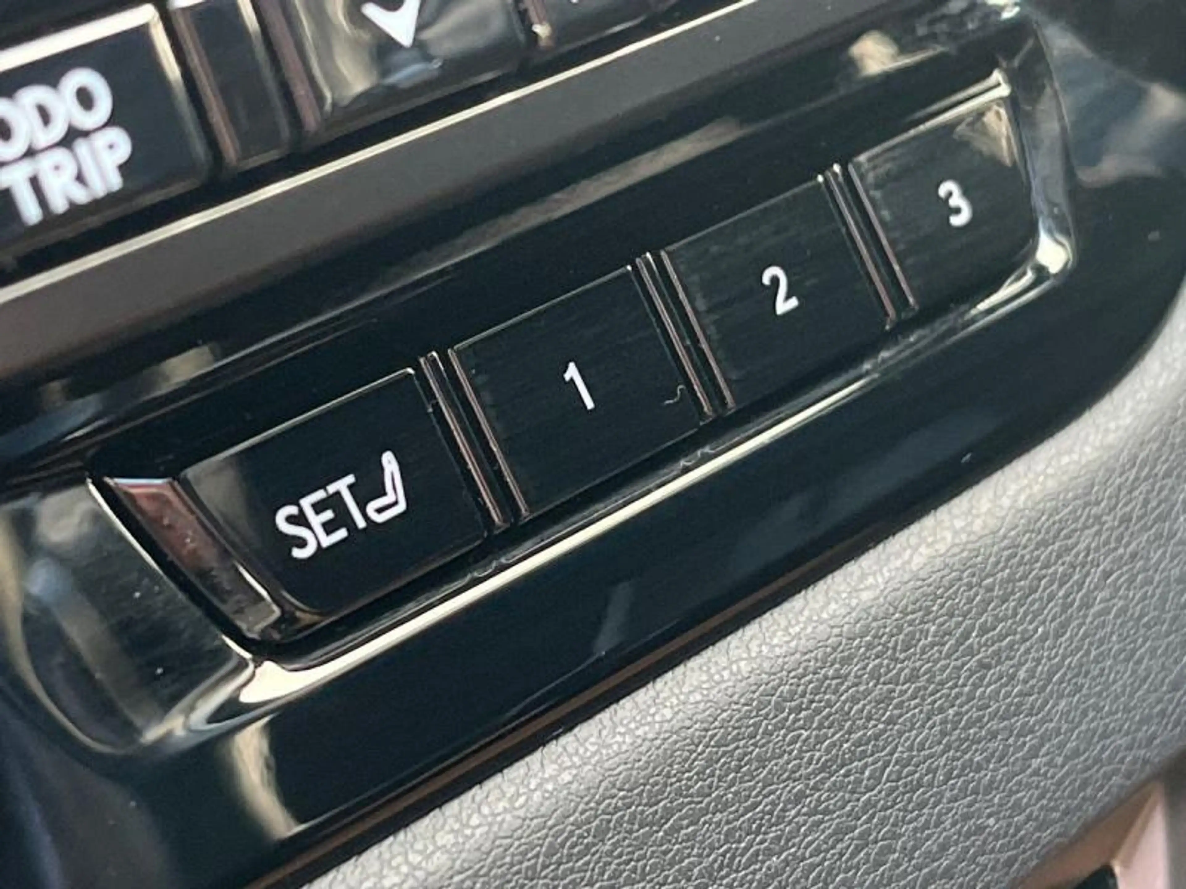 Lexus RX 450h Executive Line 4X4+cam+GPS+sens V+A — photo 9