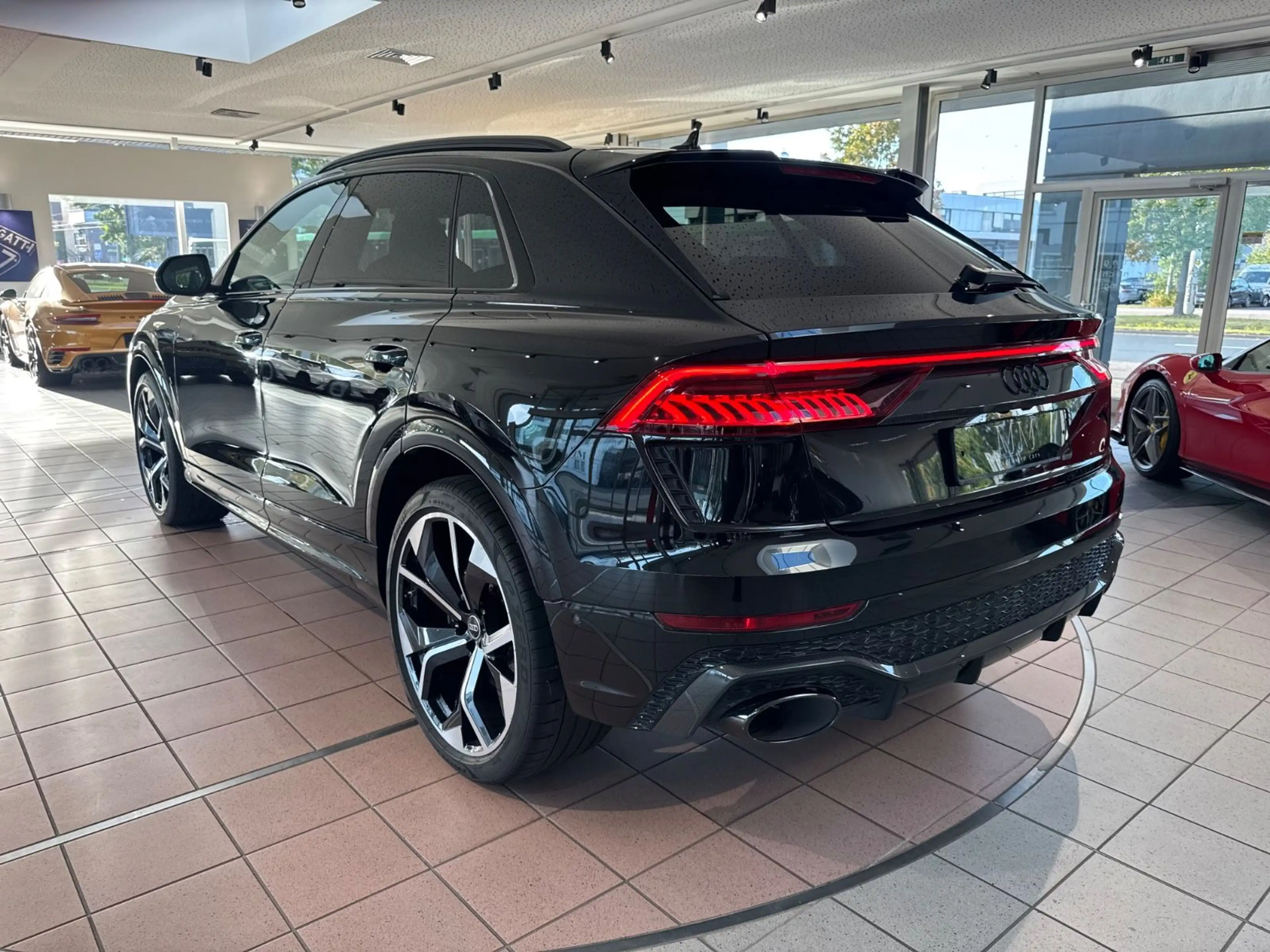 Audi RS Q8 RS FULLCARBON/B+O/PANORAMA/STANDHEIZ — photo 9