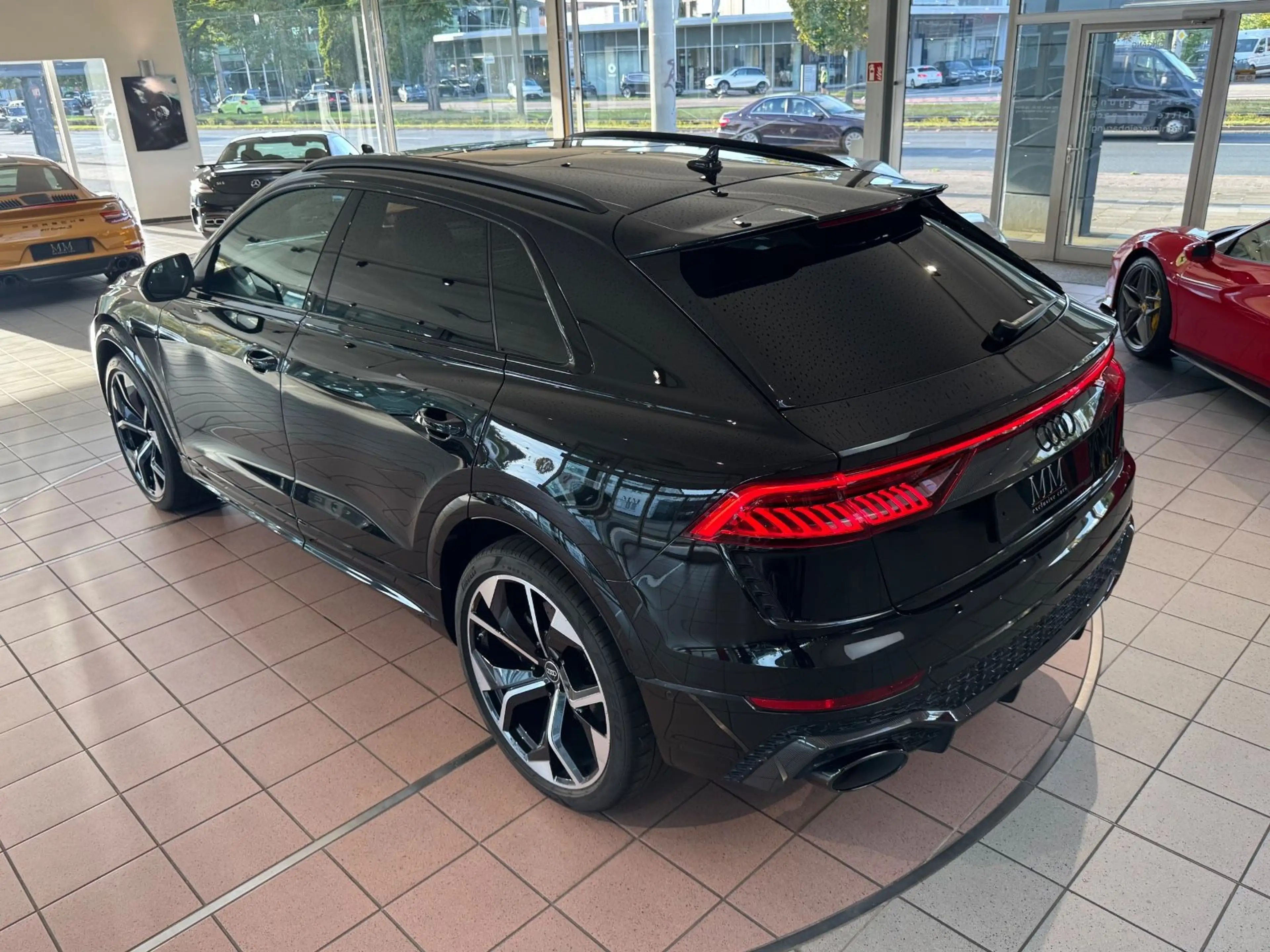 Audi RS Q8 RS FULLCARBON/B+O/PANORAMA/STANDHEIZ — photo 10