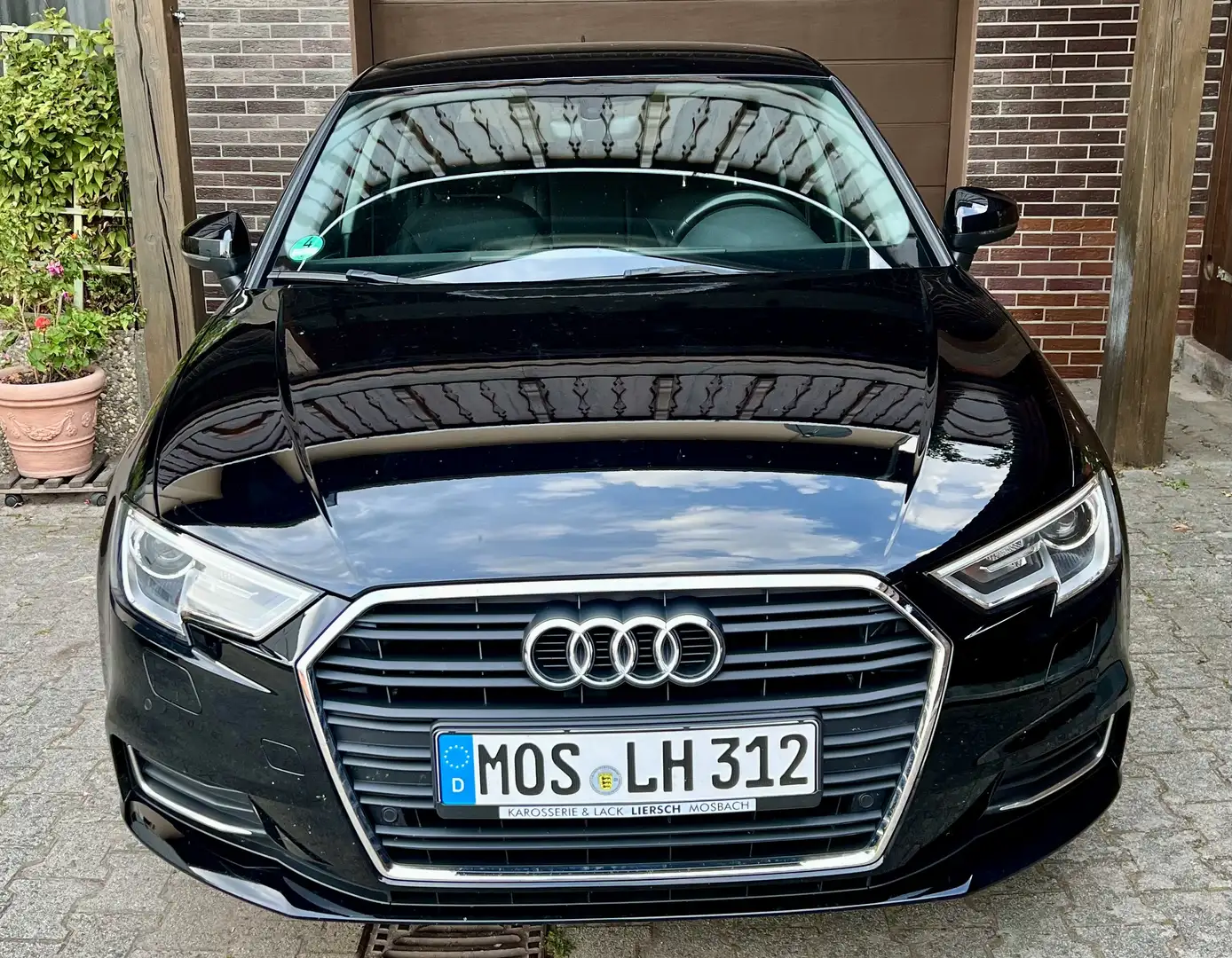 Audi A3 A3 1.0 TFSI Sportback Schwarz - 2