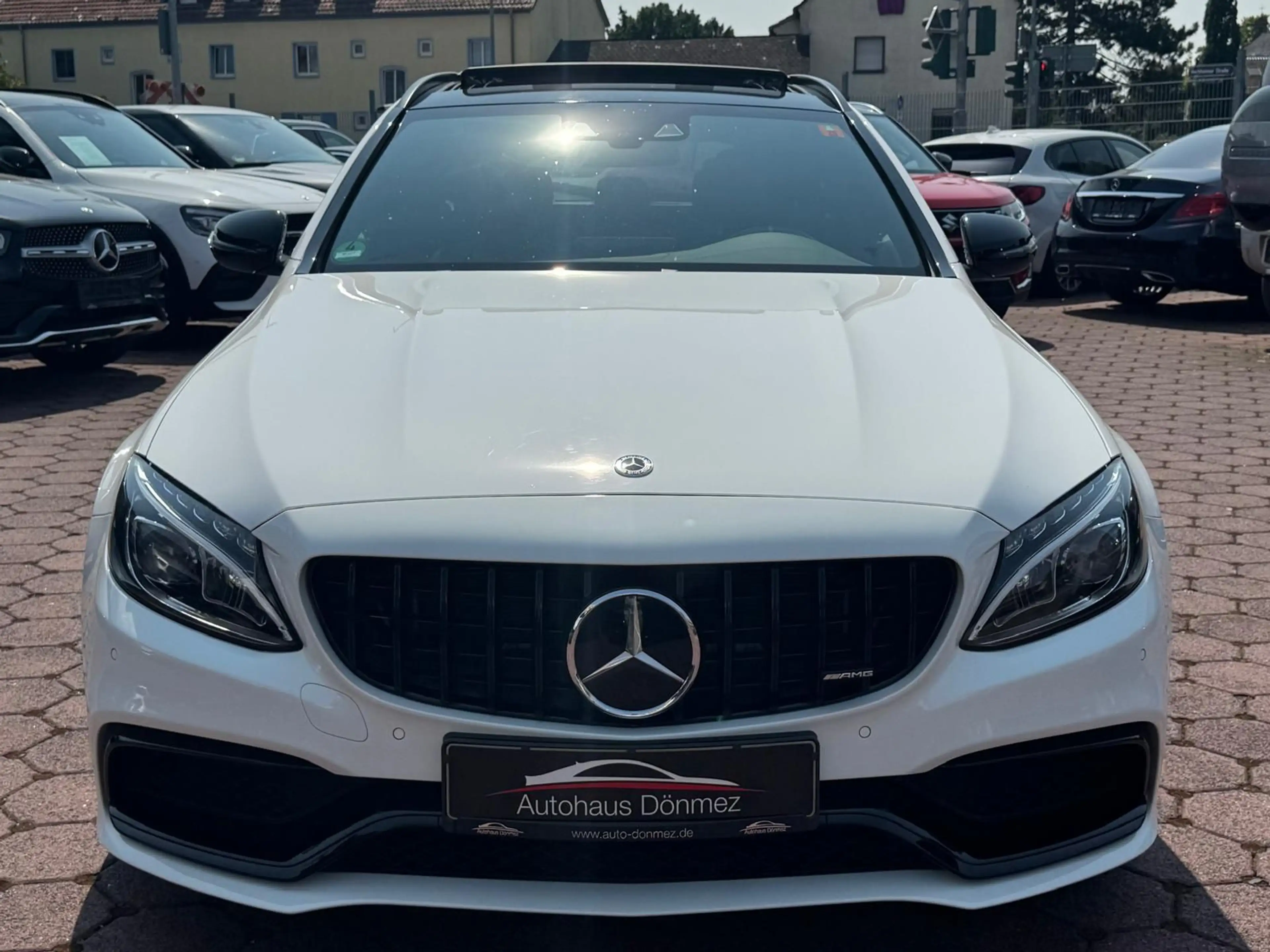 Mercedes-Benz C 63 AMG PERFORM BURM PANO KEYLESS FAHRASS+ RFKA — photo 2