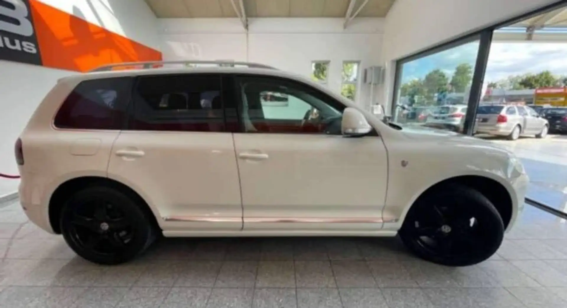 Volkswagen Touareg 3.0 V6 TDI DPF Aut. Individual - 2