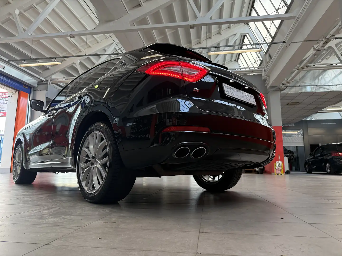 Maserati Levante 3.0 V6 Granlusso 250cv auto Nero - 1