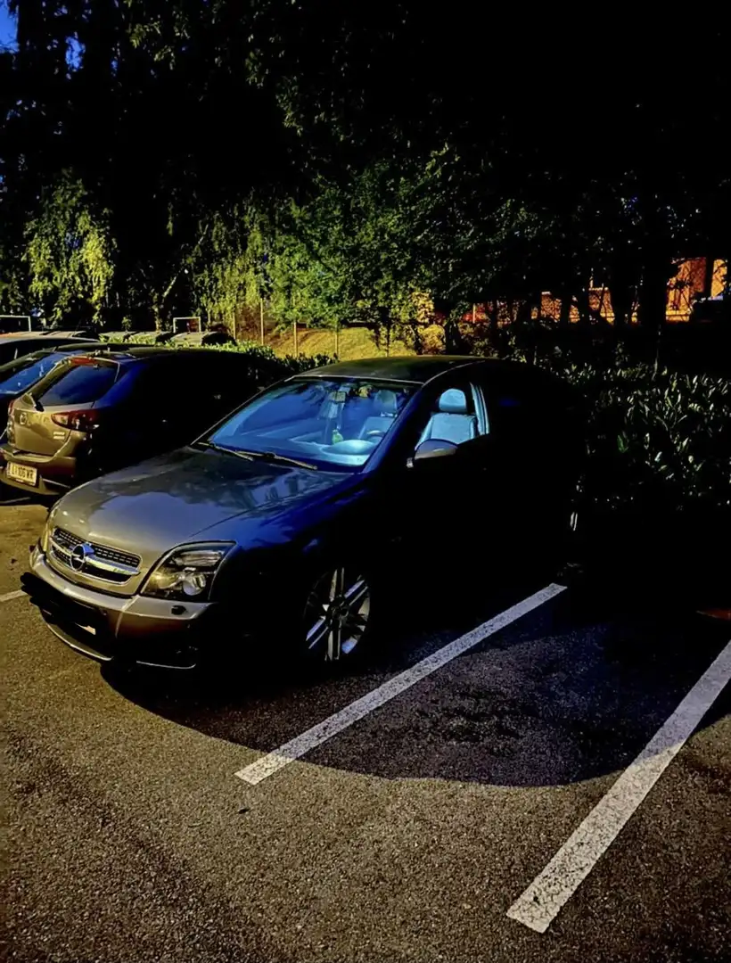 Opel Vectra Edition 1,9 CDTI Aut. Grau - 2