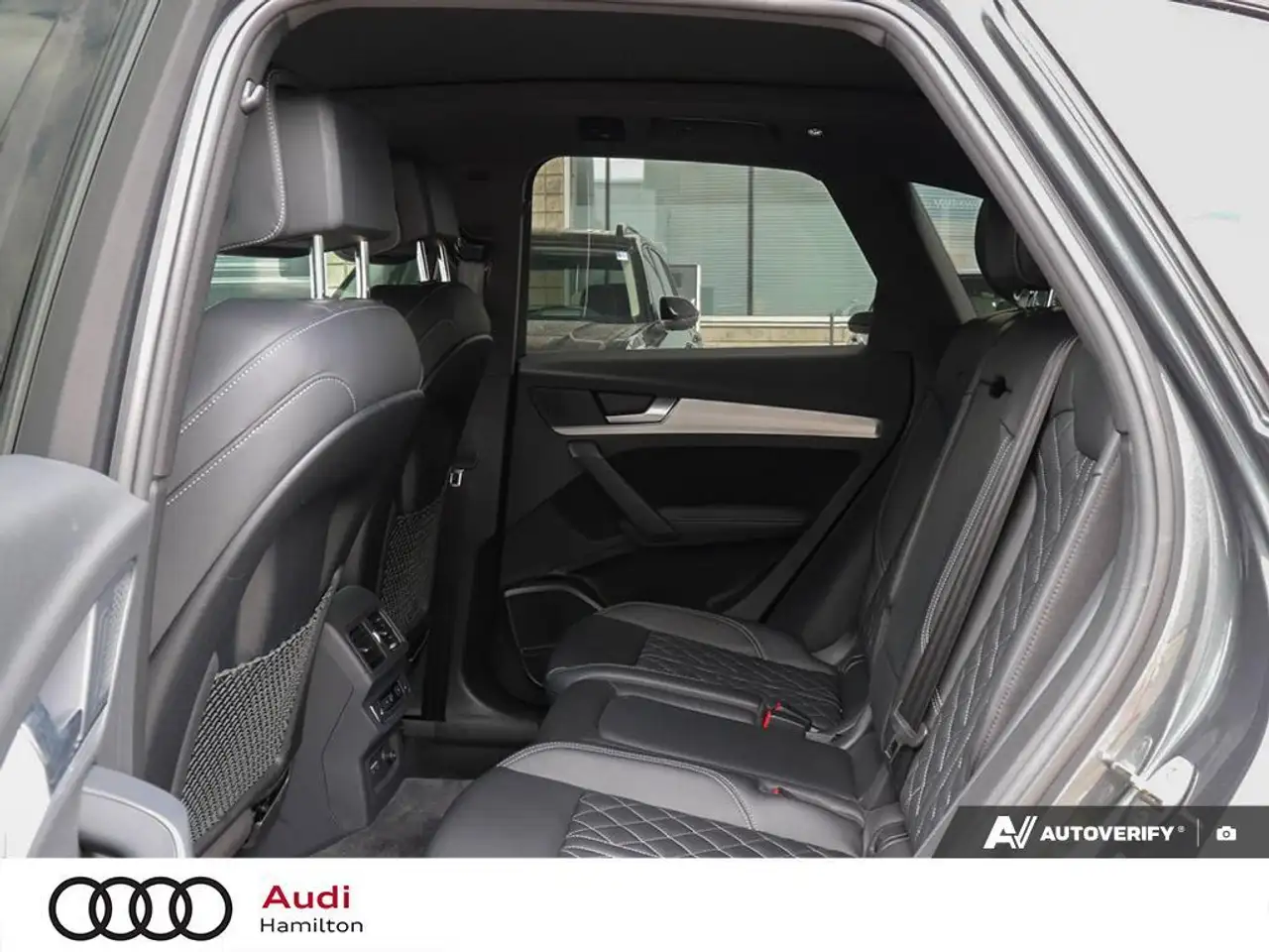 Audi SQ5 снимка Audi SQ5