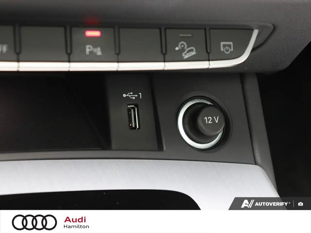 Audi SQ5 снимка Audi SQ5