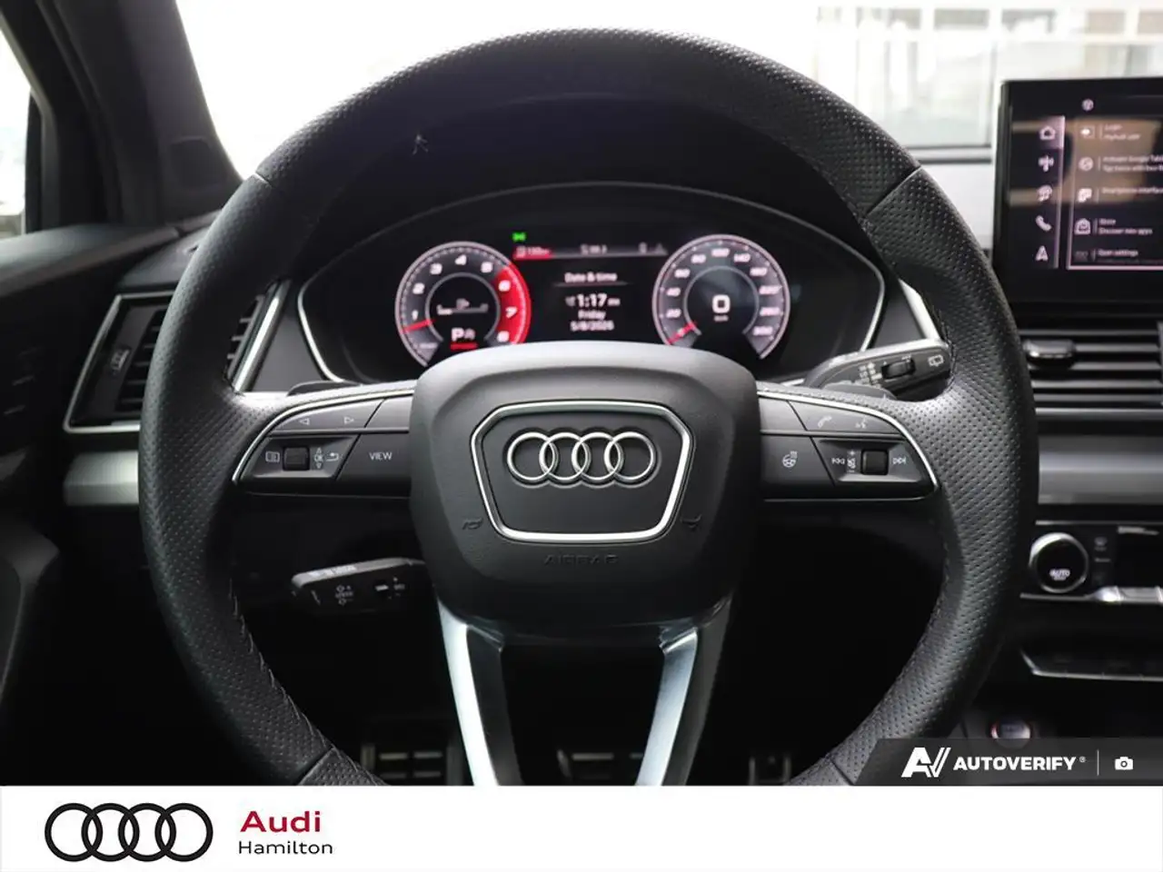 Audi SQ5 снимка Audi SQ5
