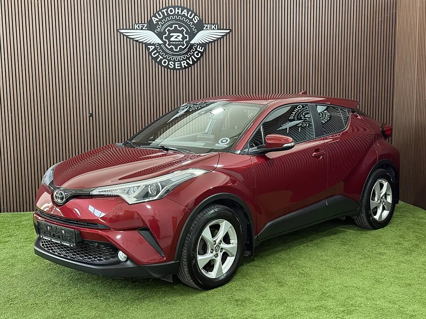 Toyota C-HR 1,2T C-ENTER 4WD CVT Rot - 1