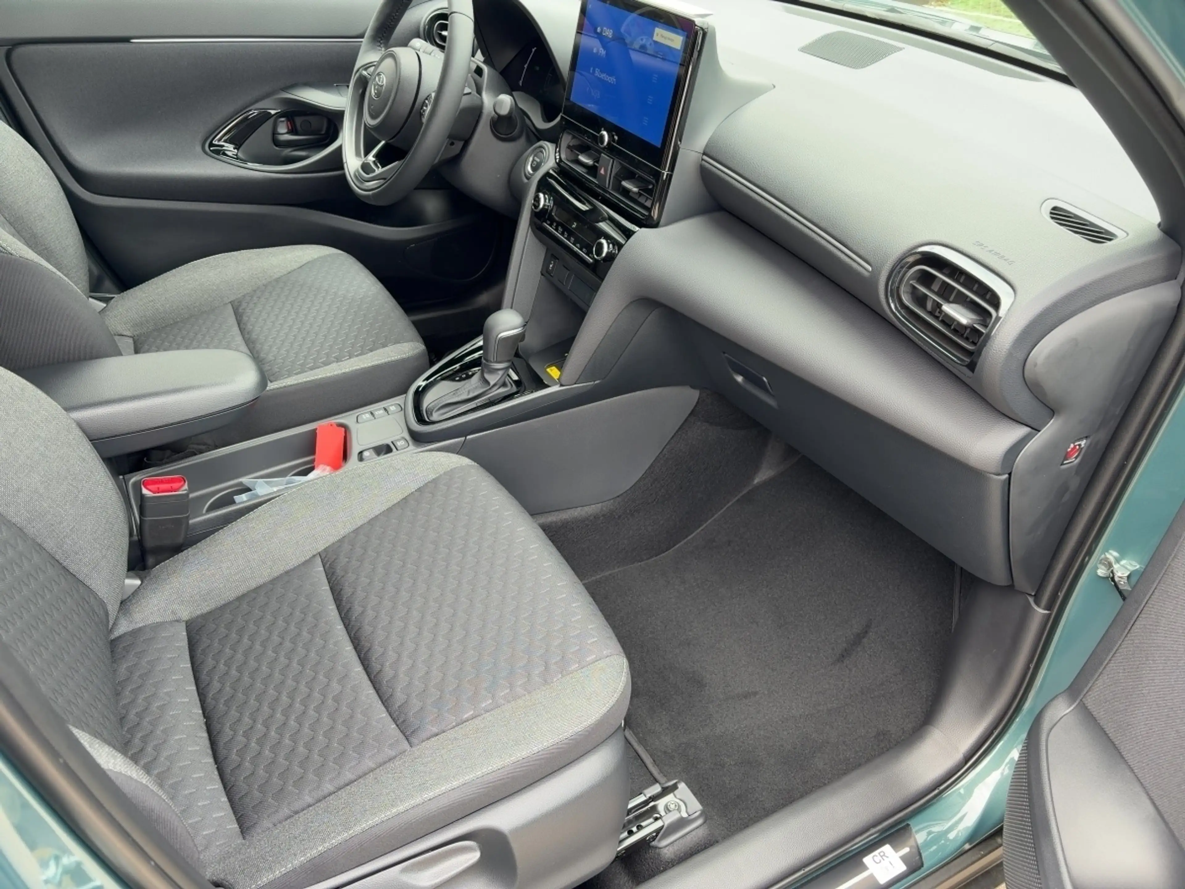 Toyota Yaris Cross Teamplay *Safety-Paket *Winter-Paket — photo 11