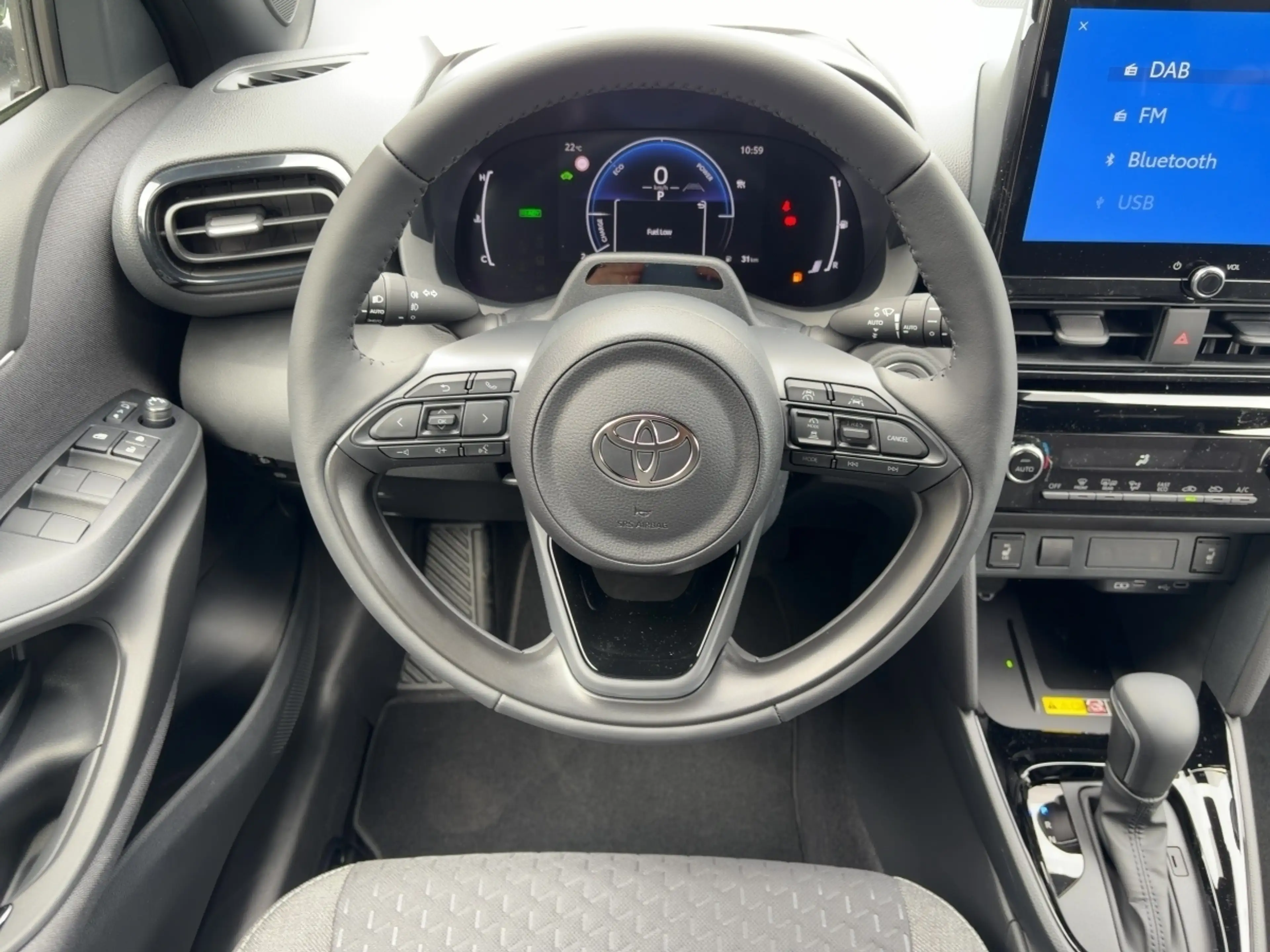 Toyota Yaris Cross Teamplay *Safety-Paket *Winter-Paket — photo 9