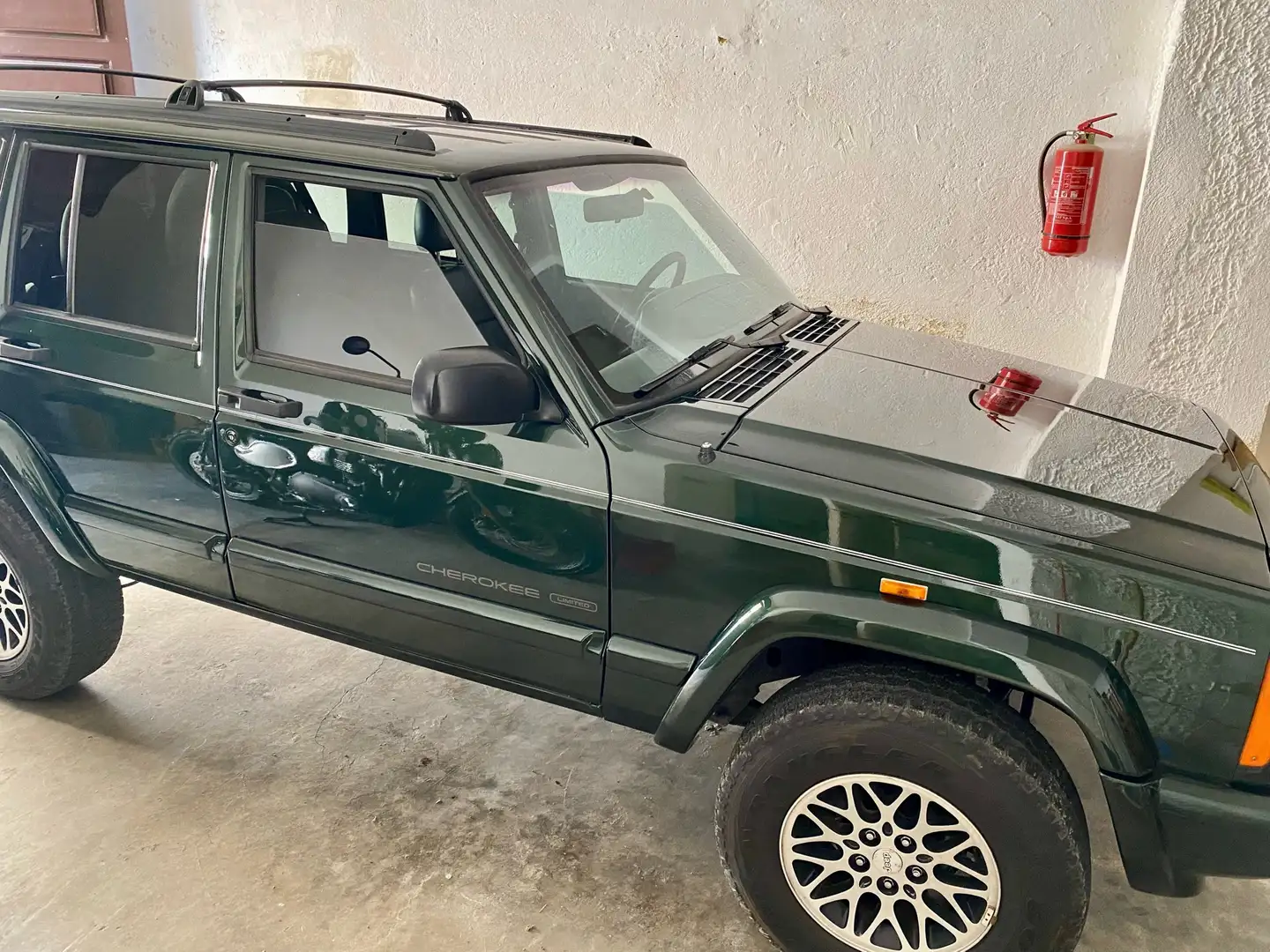 Jeep Cherokee 5p 2.5 td Limited Verde - 2