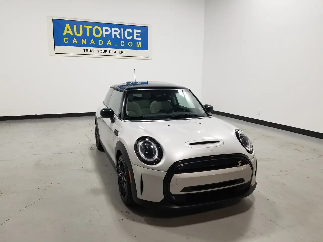 2023 MINI 3 Door