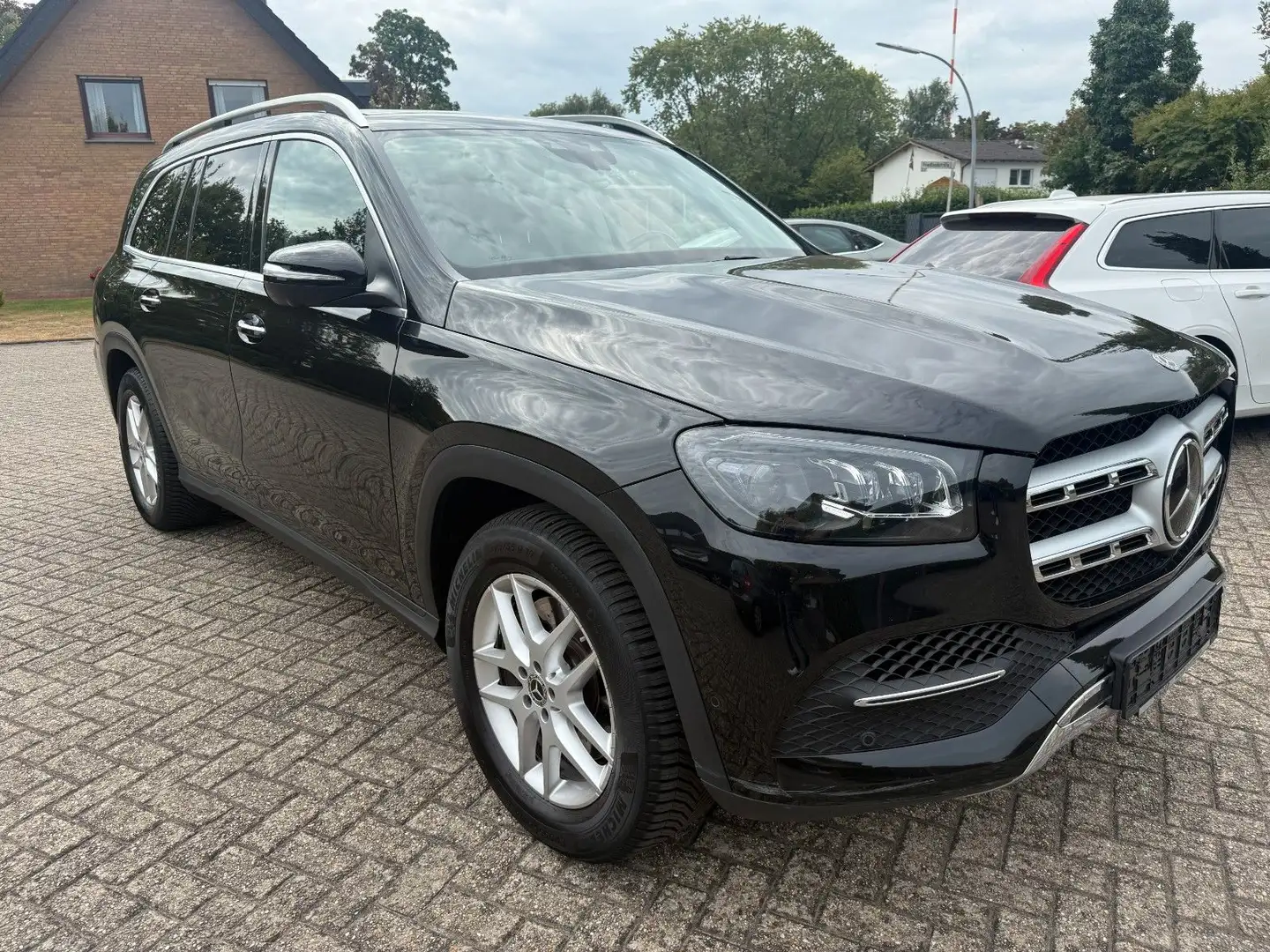 Mercedes-Benz GLS 350 d 4Matic Multibeam Burmester AHK Schwarz - 2