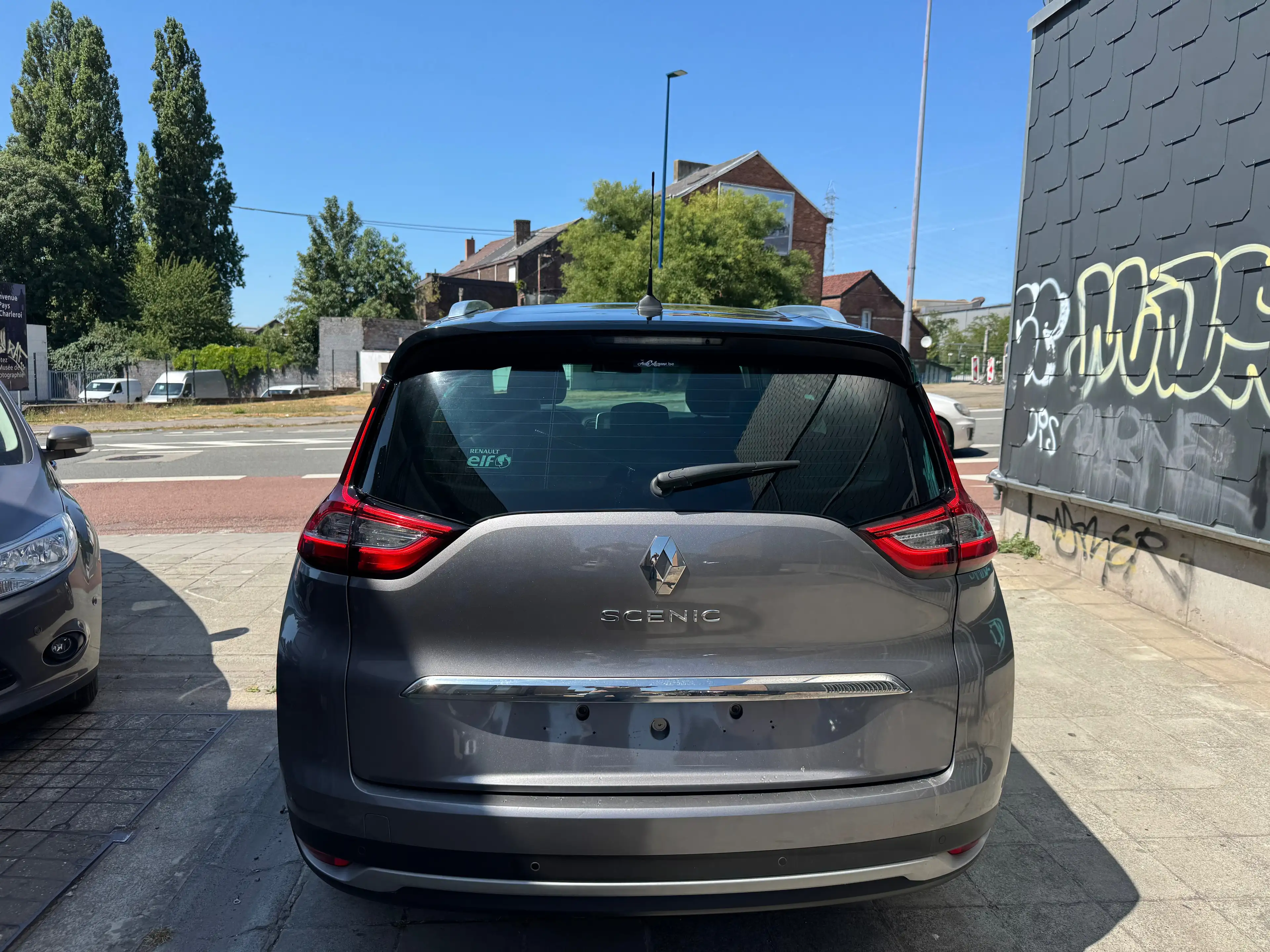 Renault Grand Scenic Grand Scénic 1.7 Blue dCi Bose Edition EDC (EU6.2) — photo 3