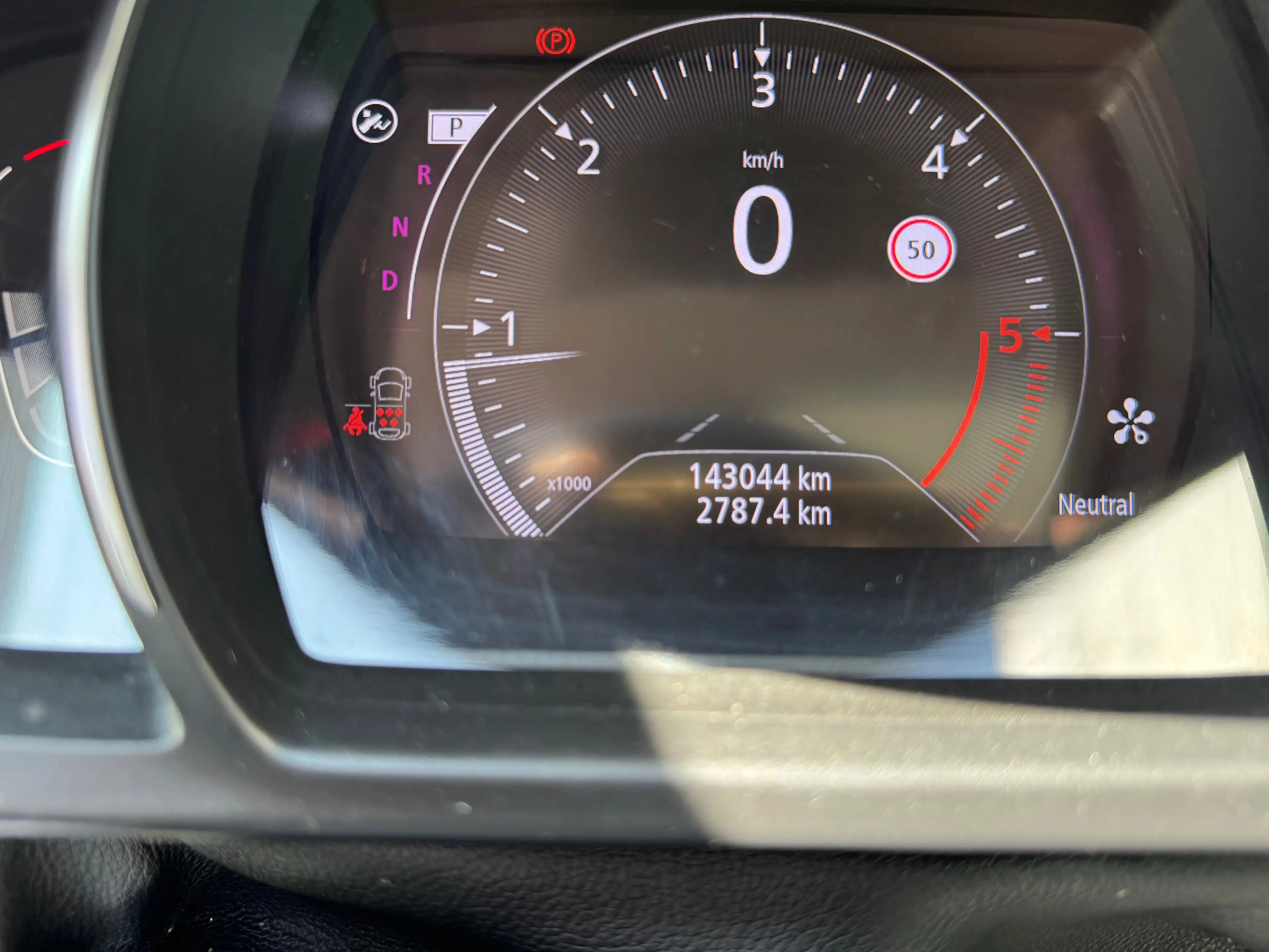 Renault Grand Scenic Grand Scénic 1.7 Blue dCi Bose Edition EDC (EU6.2) — photo 9