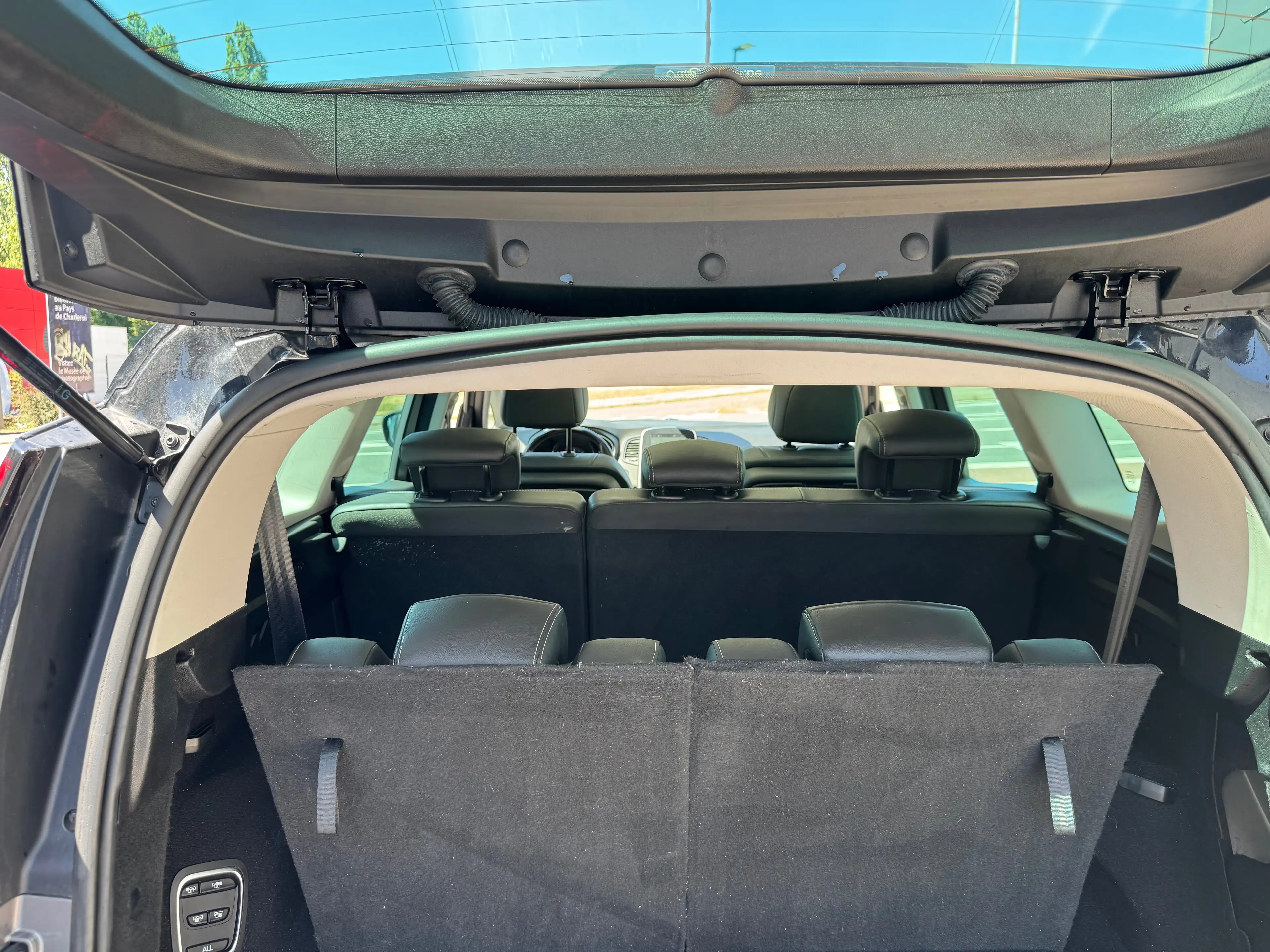 Renault Grand Scenic Grand Scénic 1.7 Blue dCi Bose Edition EDC (EU6.2) — photo 6