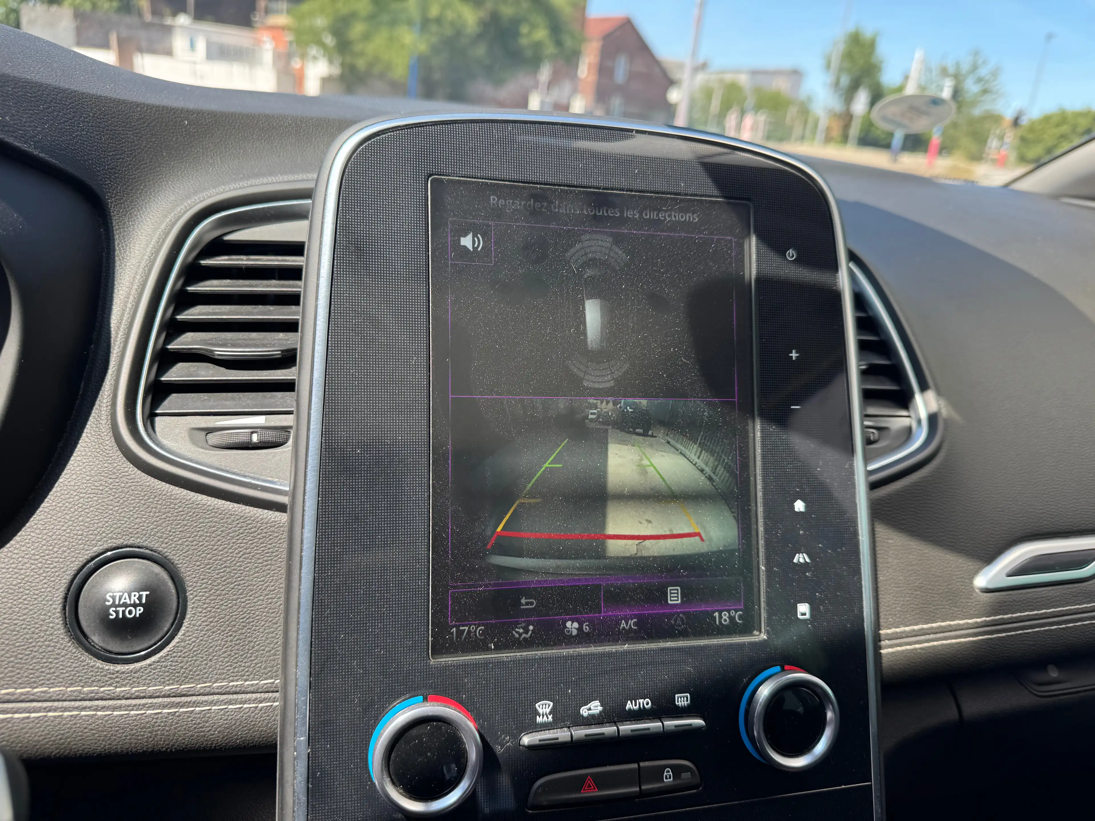 Renault Grand Scenic Grand Scénic 1.7 Blue dCi Bose Edition EDC (EU6.2) — photo 12