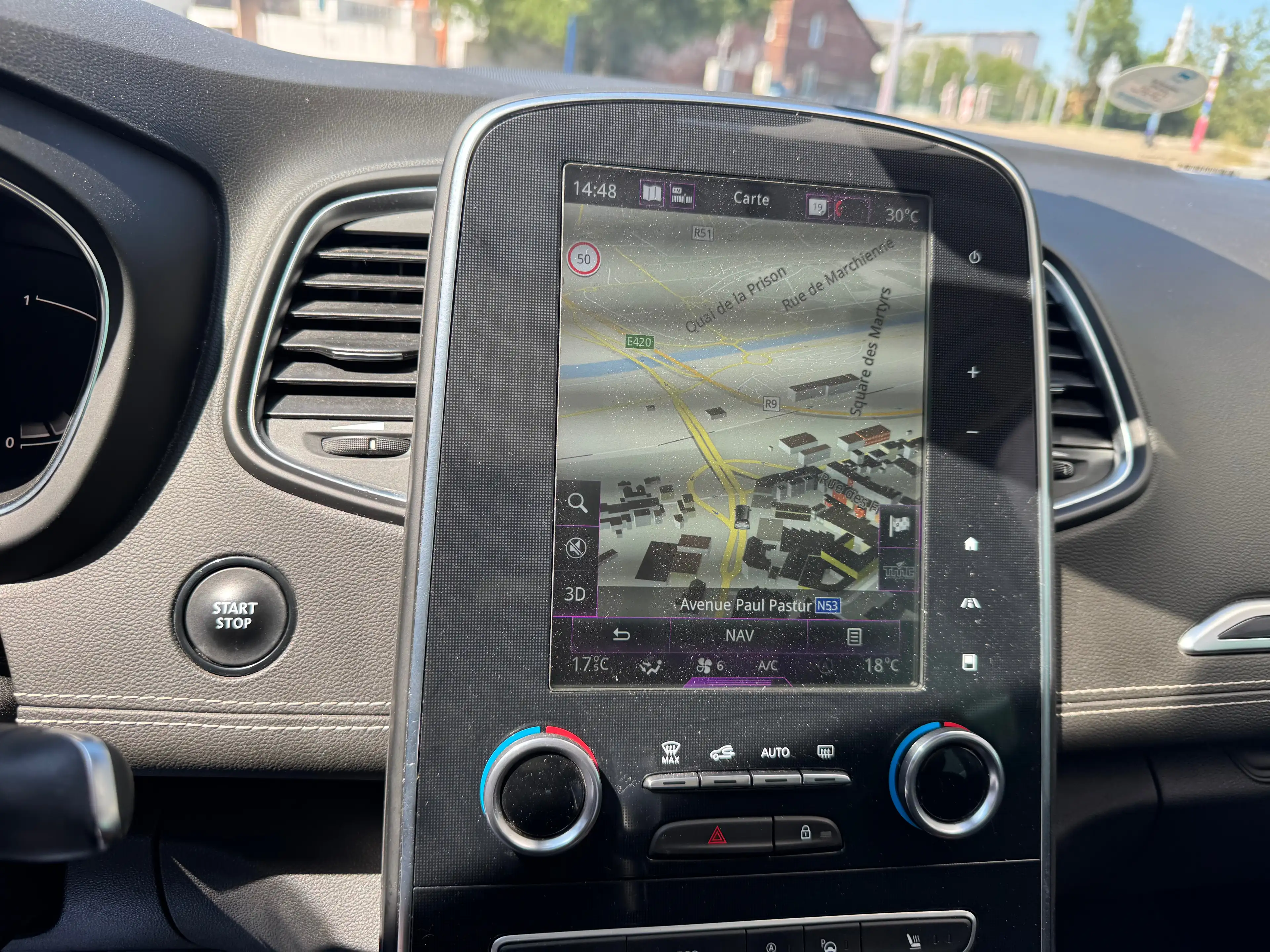 Renault Grand Scenic Grand Scénic 1.7 Blue dCi Bose Edition EDC (EU6.2) — photo 11