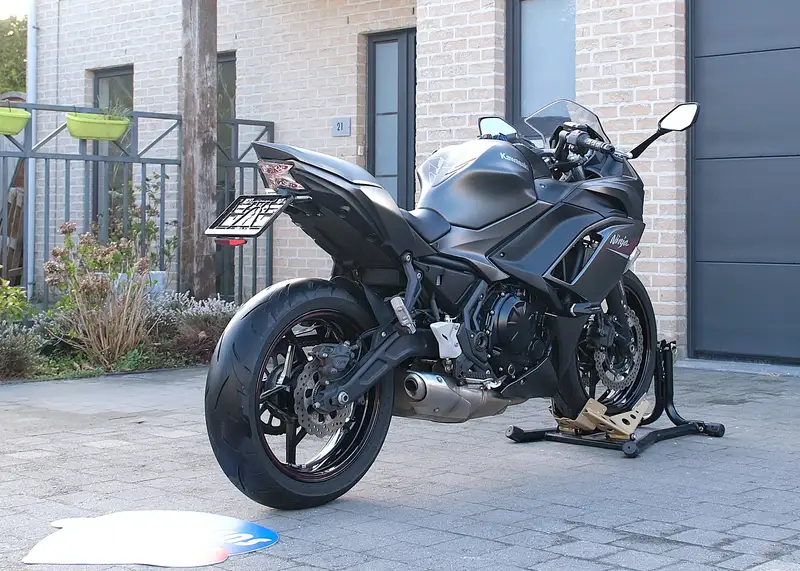 Kawasaki Ninja 650 - foto 5
