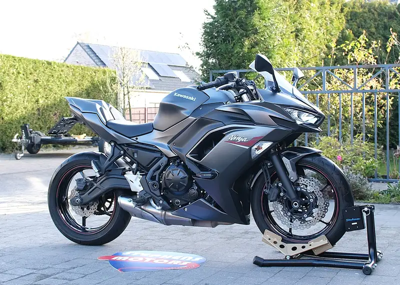 Kawasaki Ninja 650 - foto 2