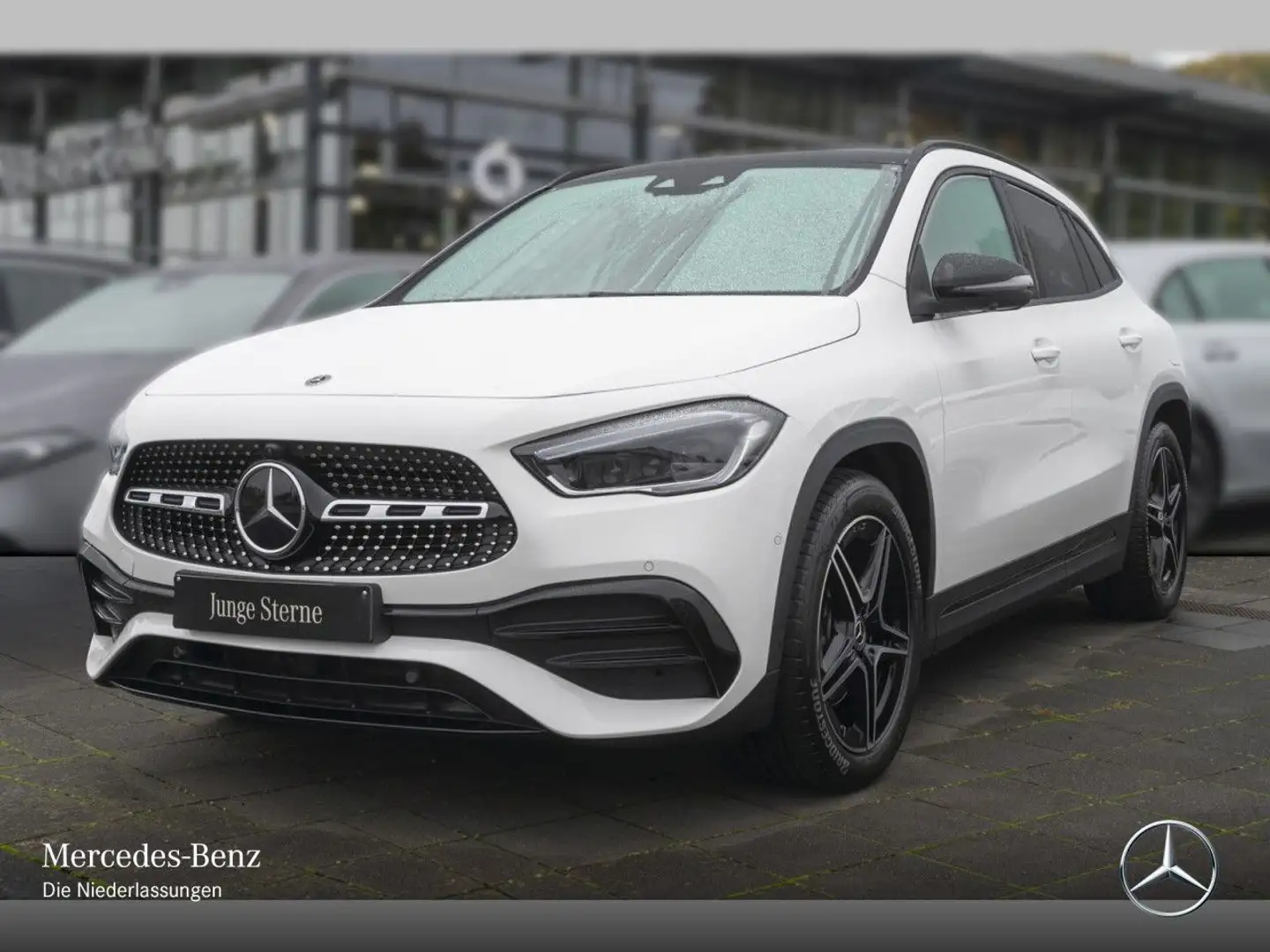 Mercedes-Benz GLA 250 4M AMG+NIGHT+PANO+360°+AHK+MULTIBEAM+19" Weiß - 2