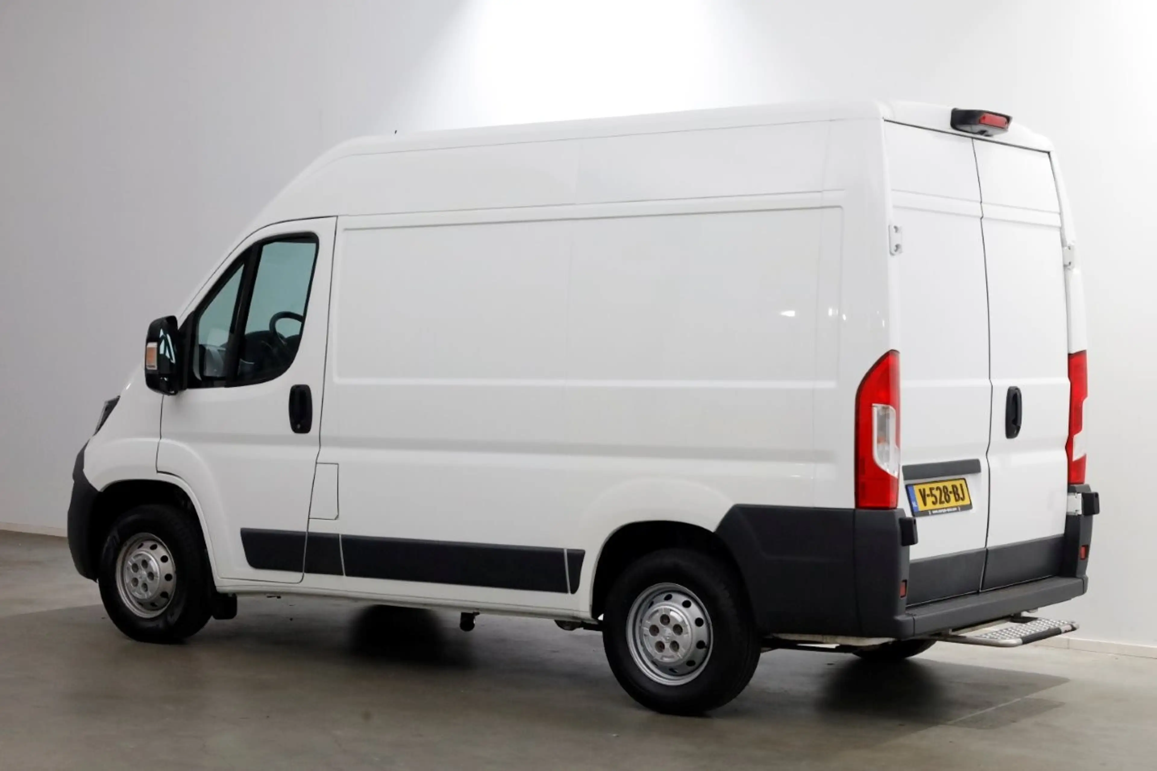 Peugeot Boxer 2.0 BlueHDI E6 130pk L1H2 Premium Navi/Camera/Inri — photo 10