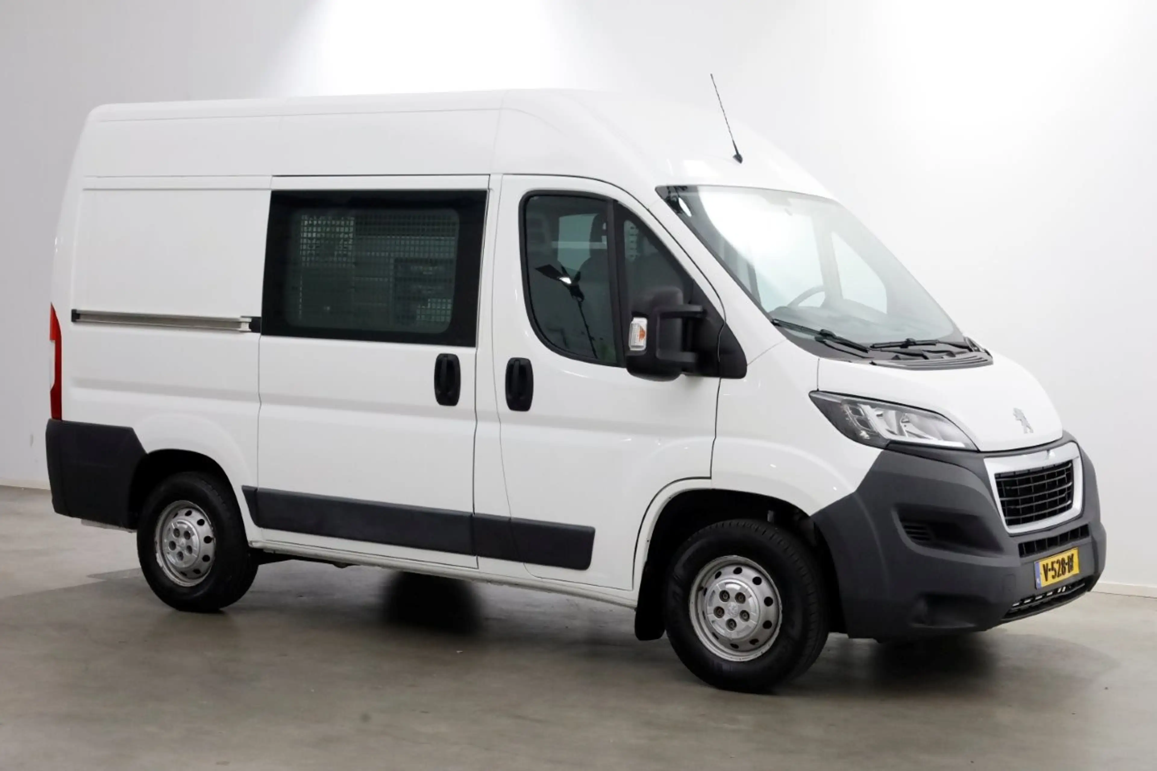 Peugeot Boxer 2.0 BlueHDI E6 130pk L1H2 Premium Navi/Camera/Inri — photo 11