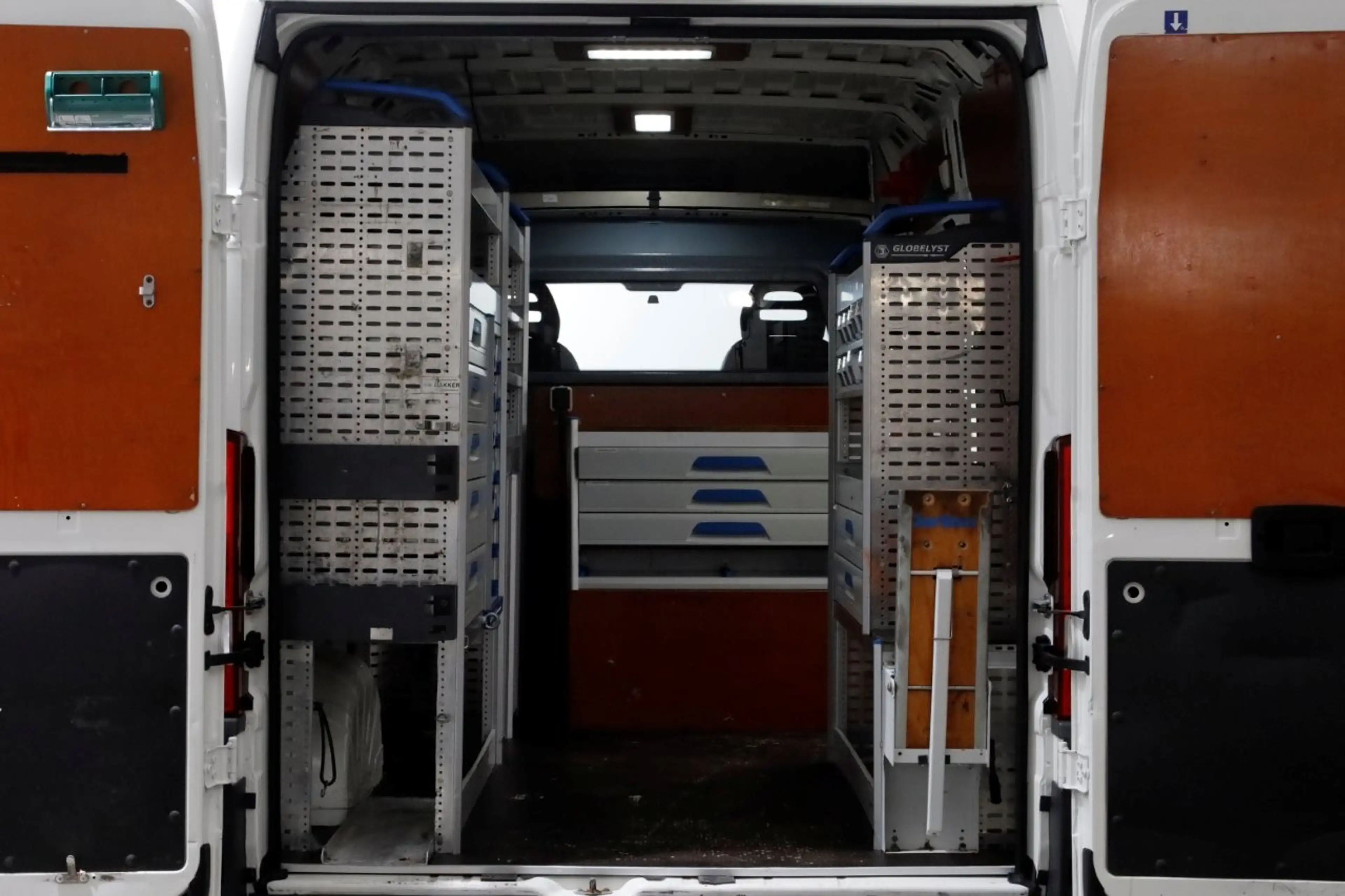 Peugeot Boxer 2.0 BlueHDI E6 130pk L1H2 Premium Navi/Camera/Inri — photo 3