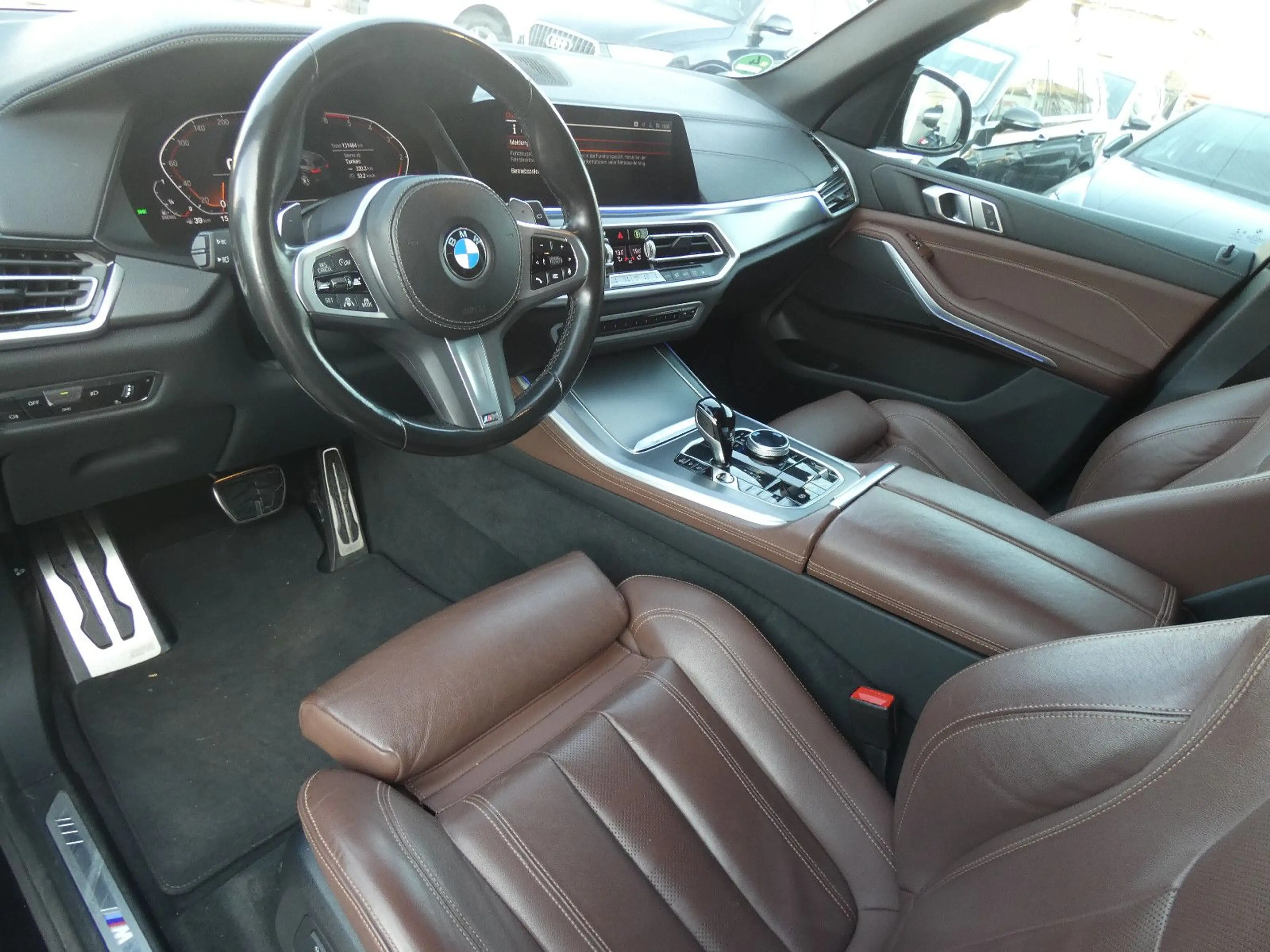BMW X5 xDrive 30 d M Sport — photo 9
