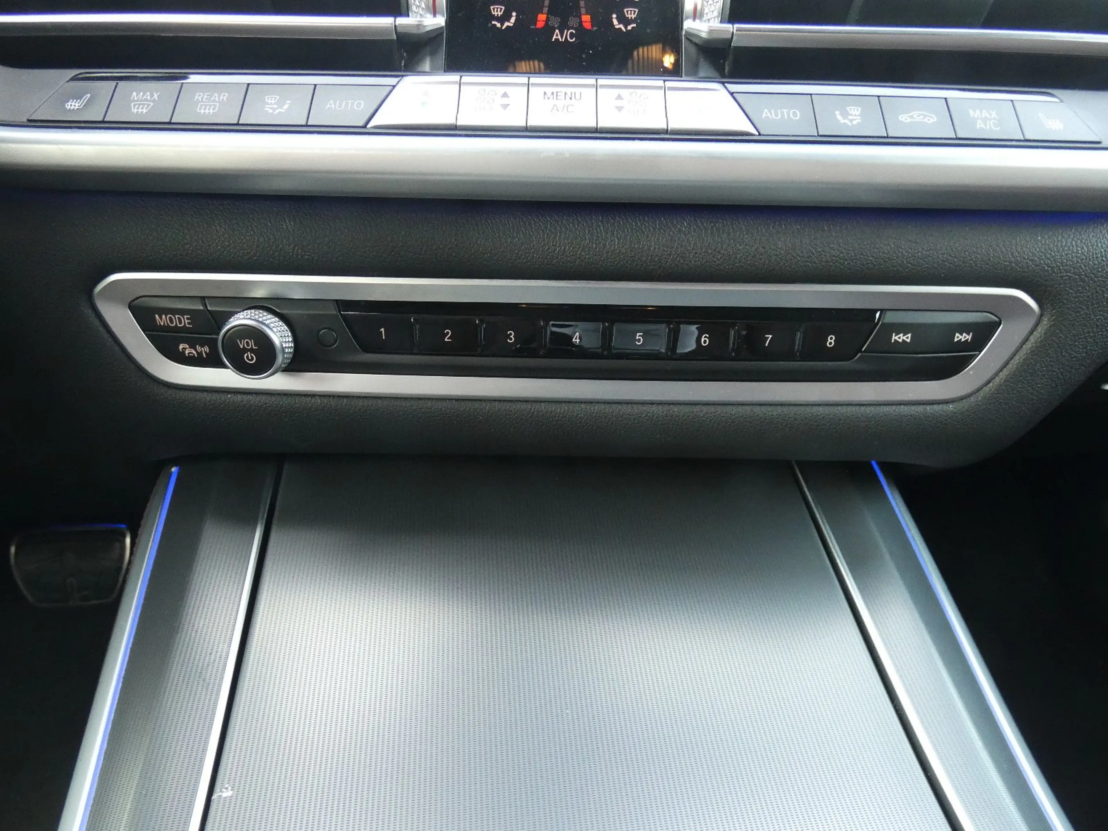 BMW X5 xDrive 30 d M Sport — photo 14