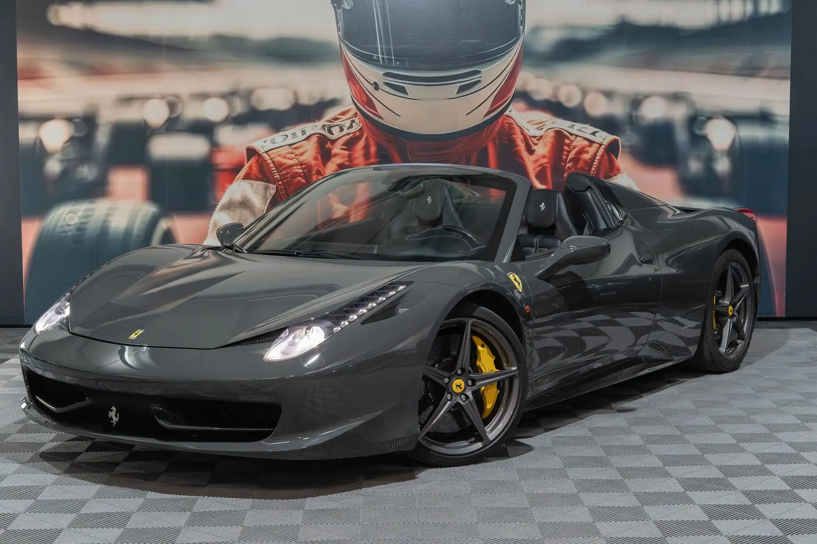 Ferrari 458 Spider 4.5 V8 570ch - Lift - Carbon racing seats Šedá - 1