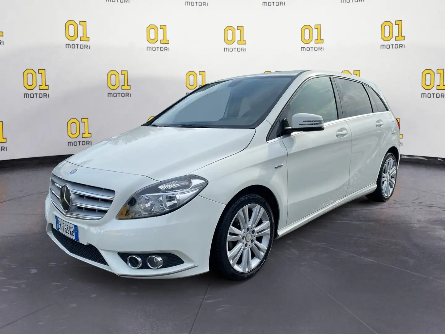 Mercedes-Benz B 180 B 180 CDI BlueEFFICIENCY Executive Blanc - 1